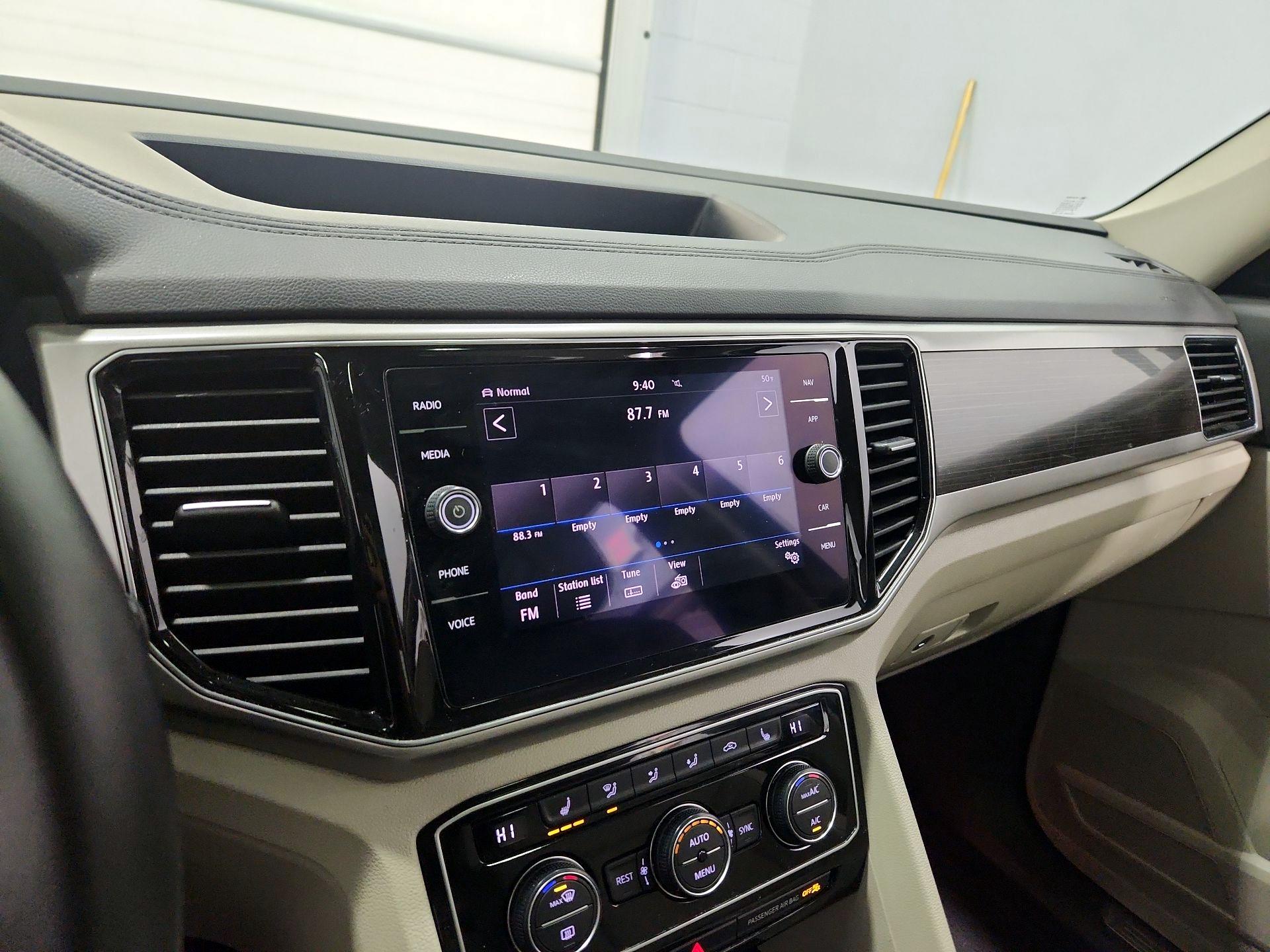 Thumbnail: 2019 Volkswagen Atlas - 16