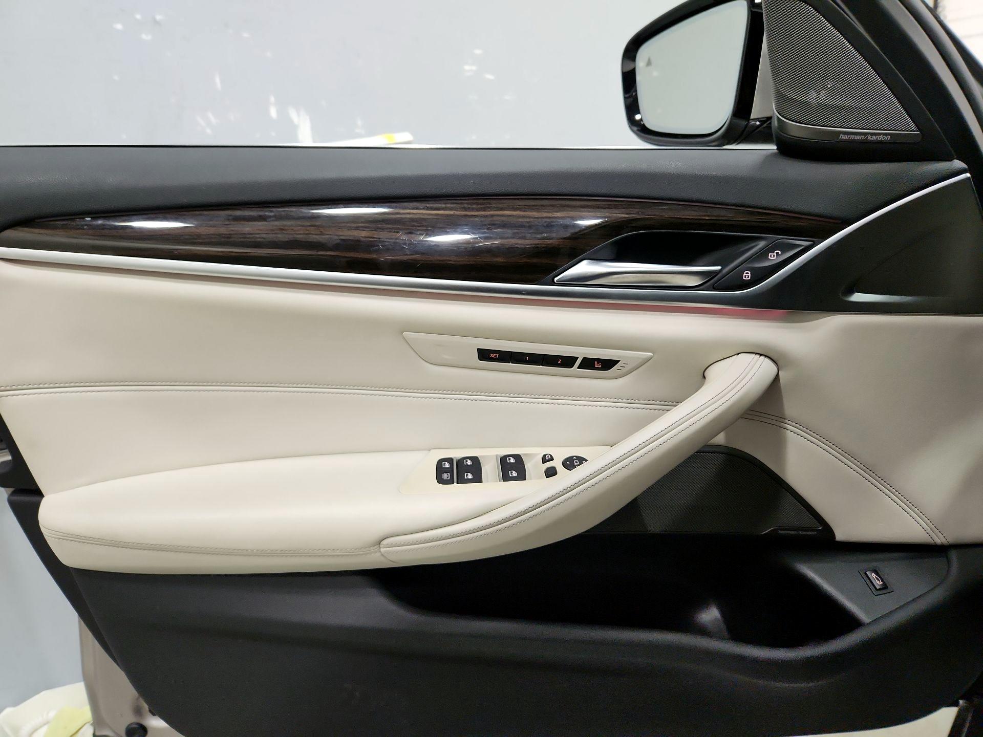 Thumbnail: 2017 BMW 5 Series - 12