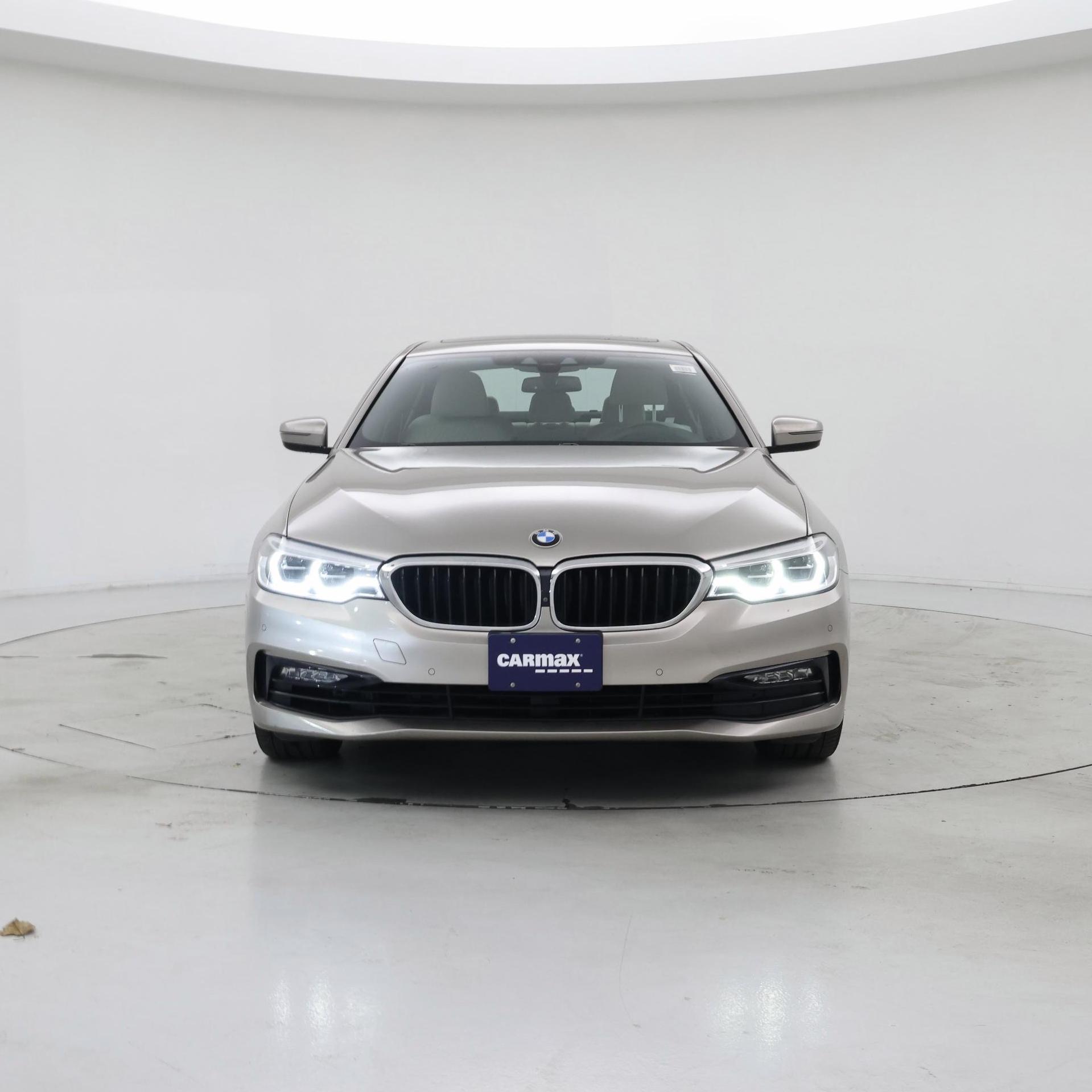 Thumbnail: 2017 BMW 5 Series - 5