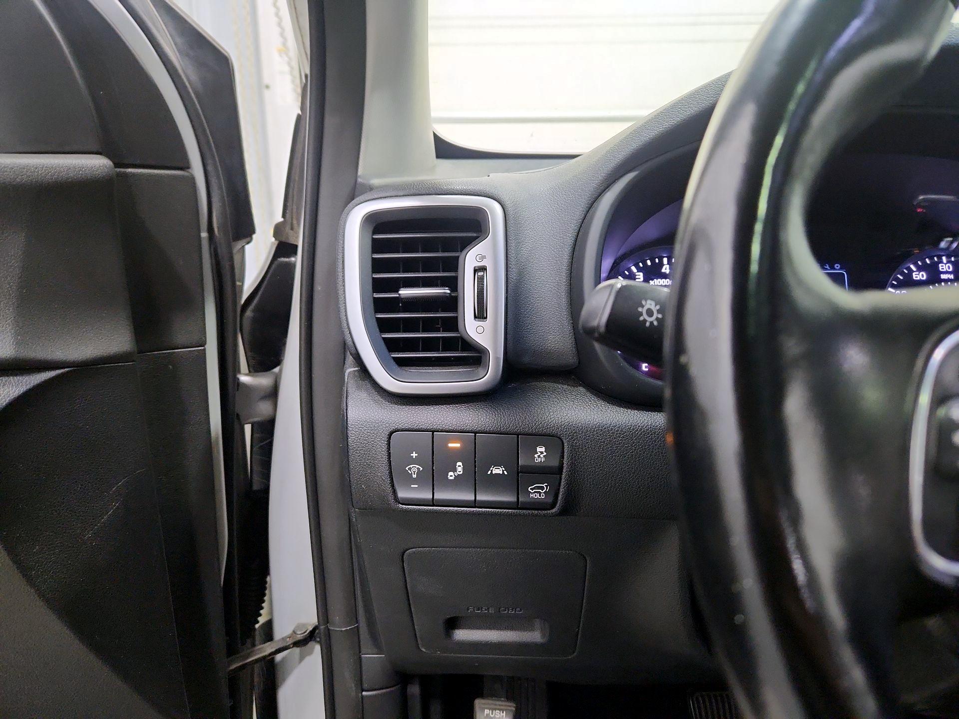 Thumbnail: 2017 Kia Sportage - 13