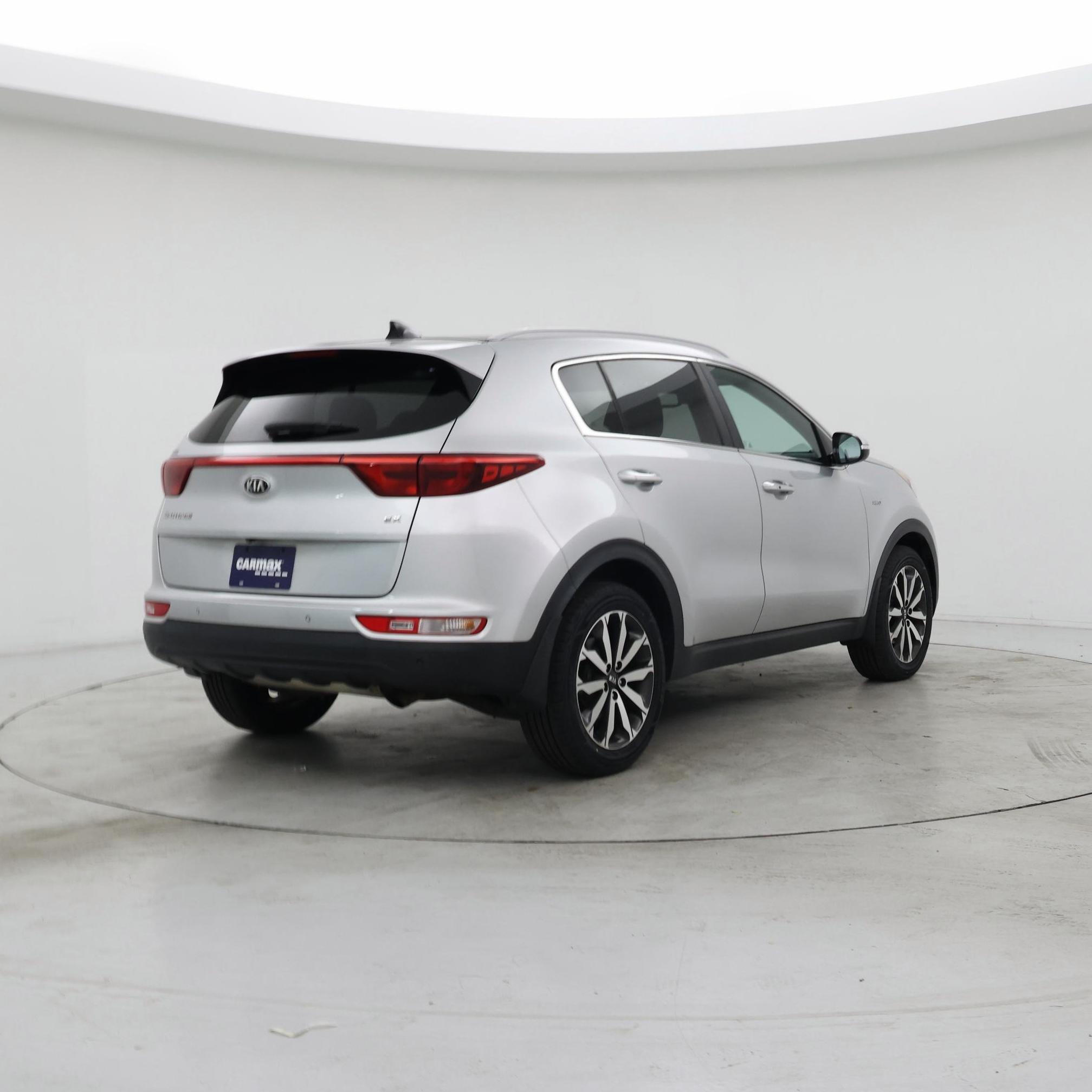 Thumbnail: 2017 Kia Sportage - 8