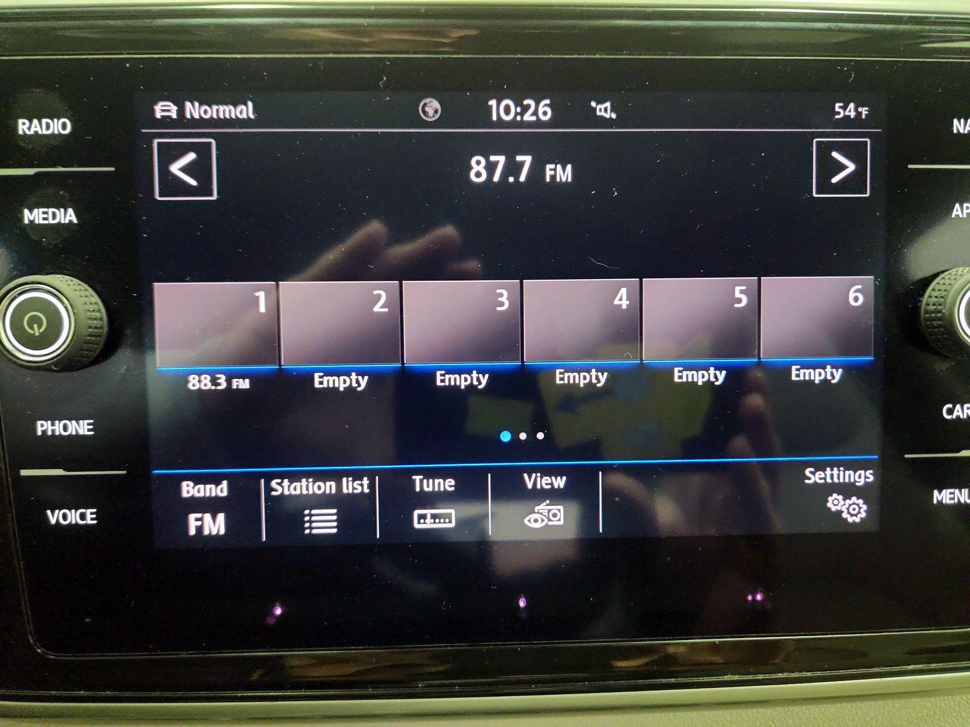 Thumbnail: 2021 Volkswagen Atlas - 16