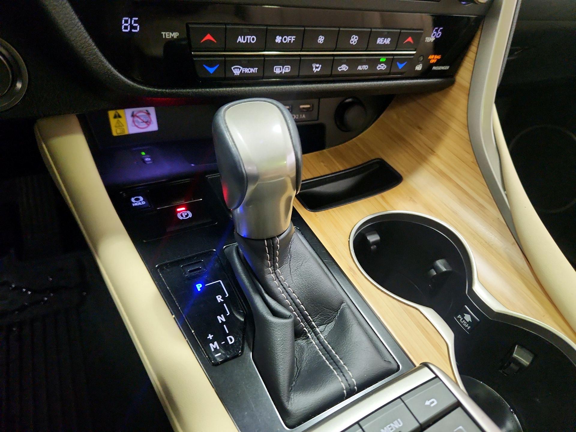 Thumbnail: 2022 Lexus RX - 18