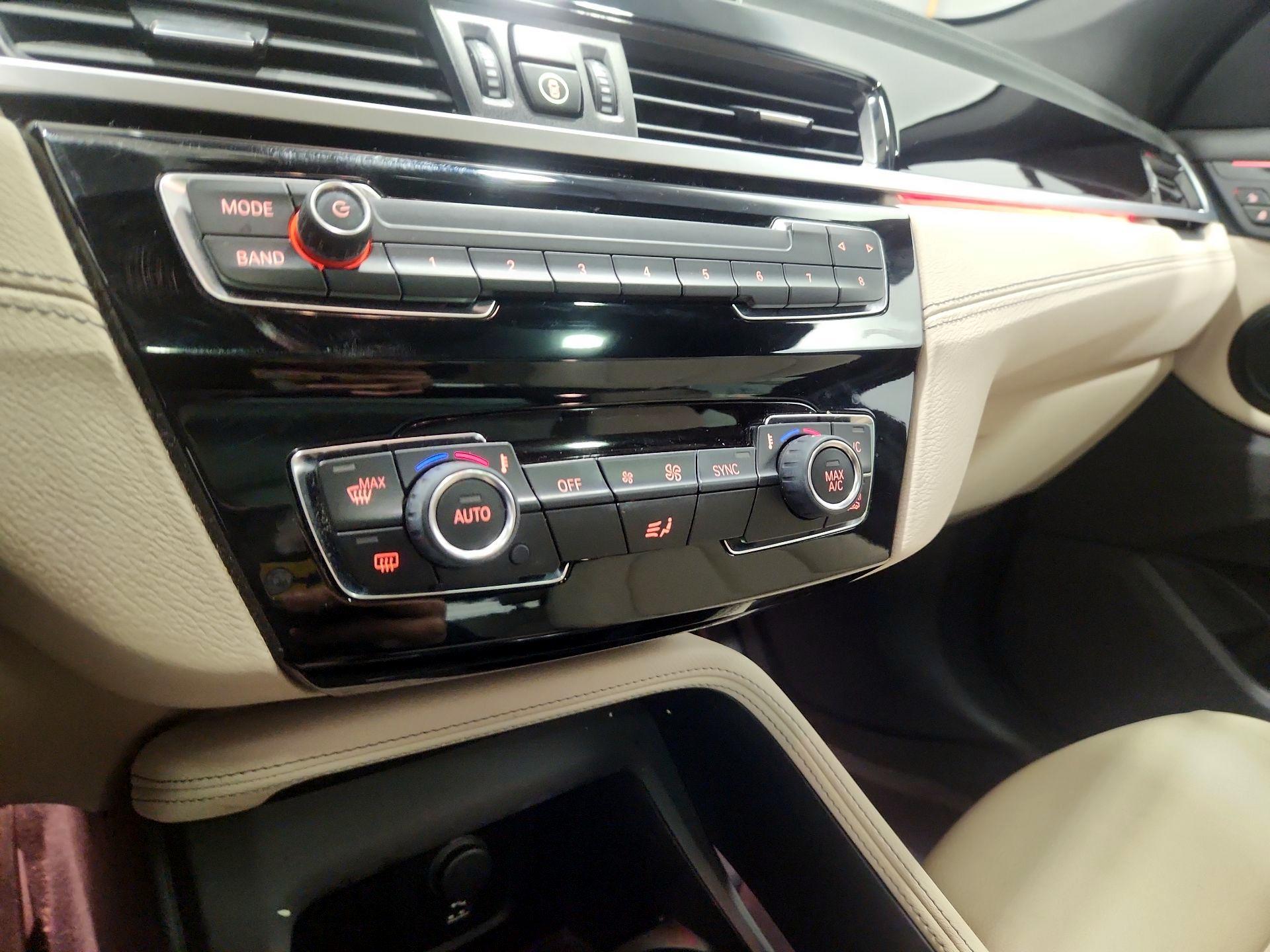 Thumbnail: 2020 BMW X1 - 17