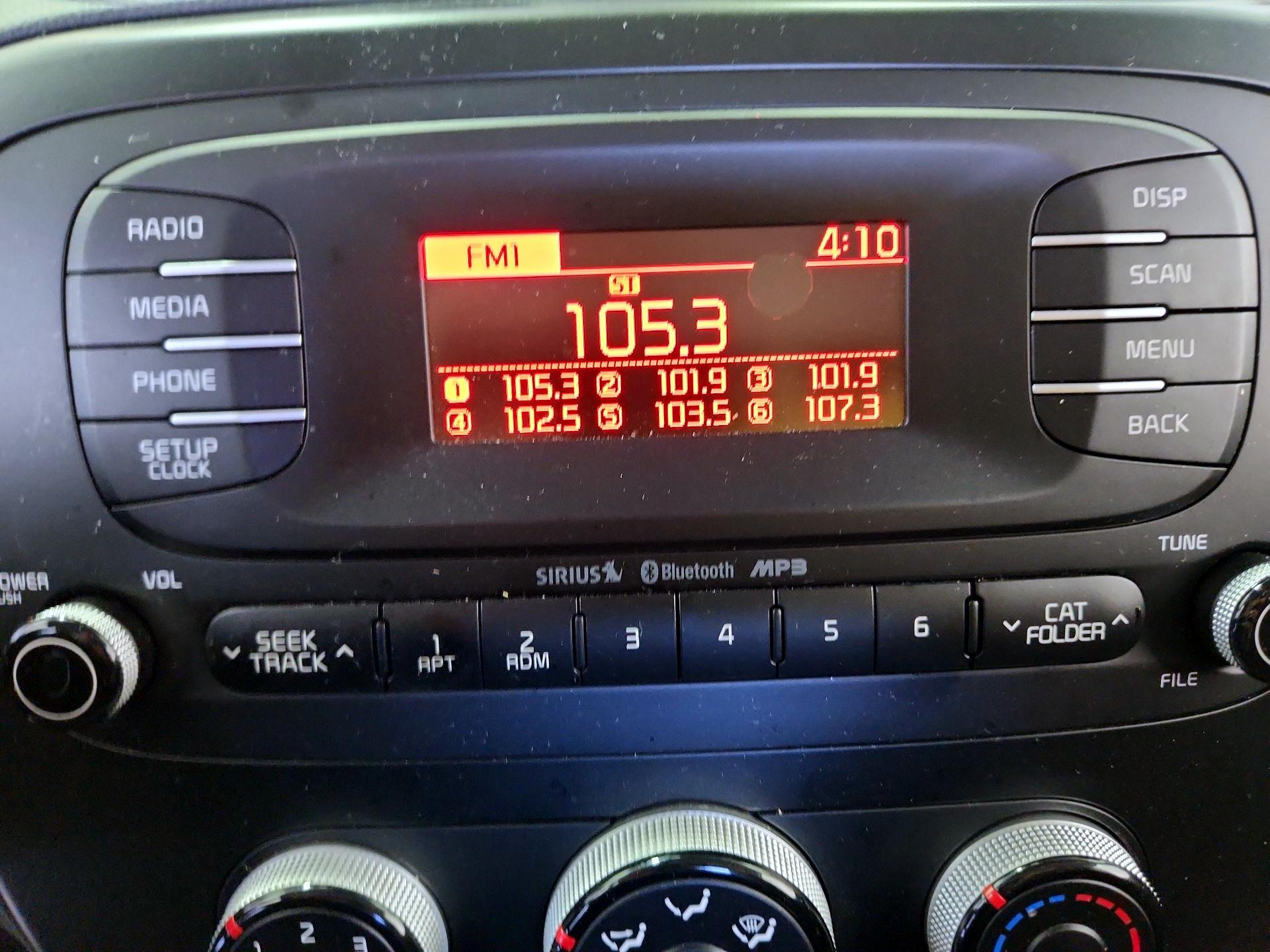 Thumbnail: 2016 Kia Soul - 14