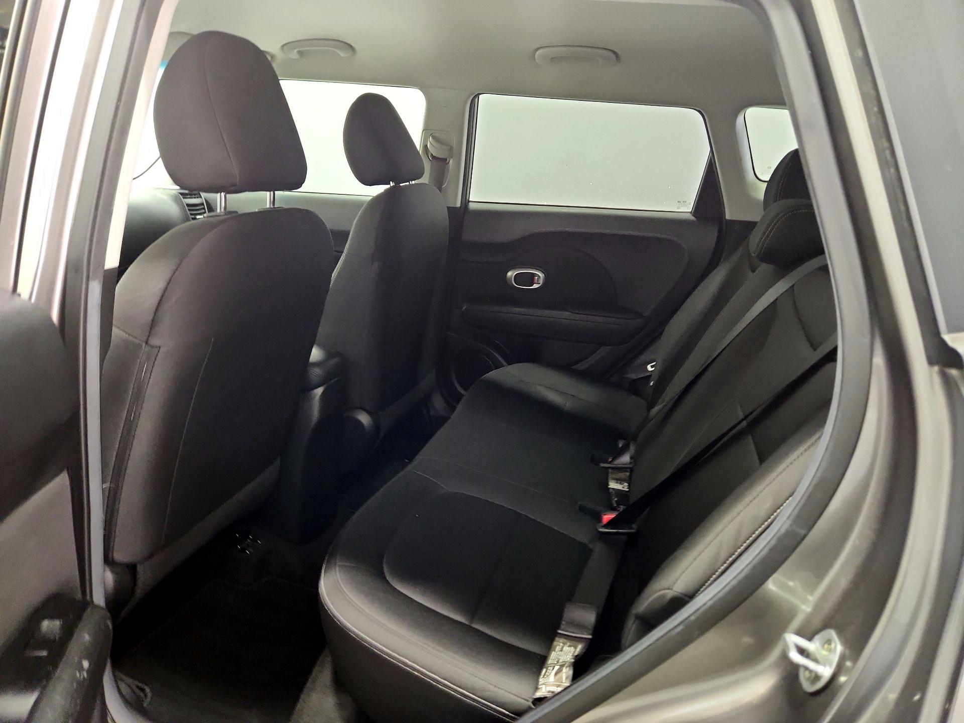 Thumbnail: 2016 Kia Soul - 18