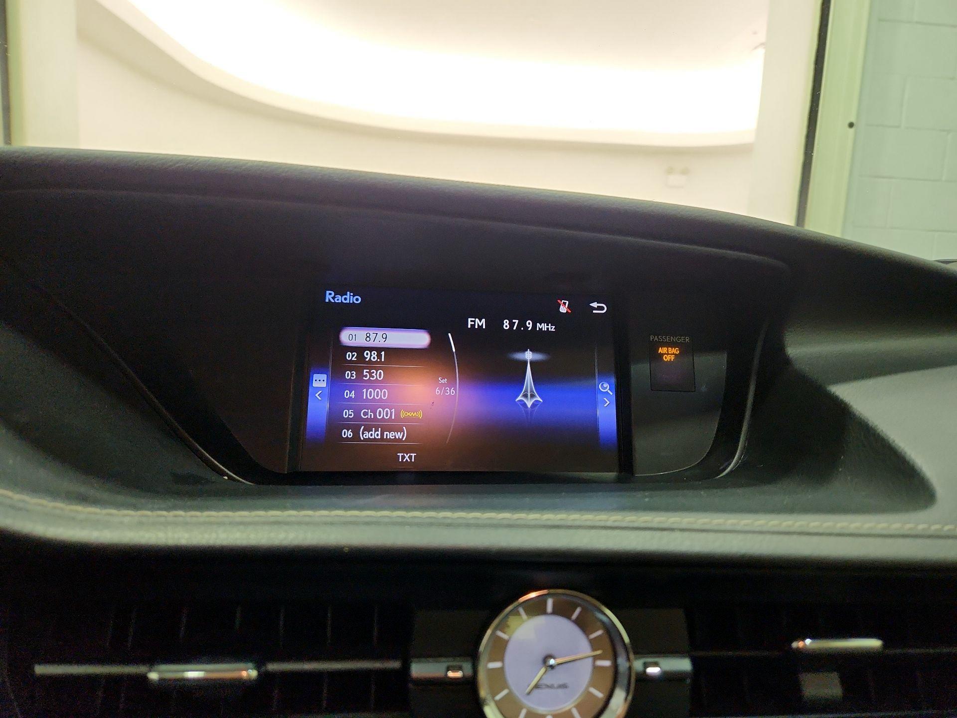 Thumbnail: 2015 Lexus ES - 15