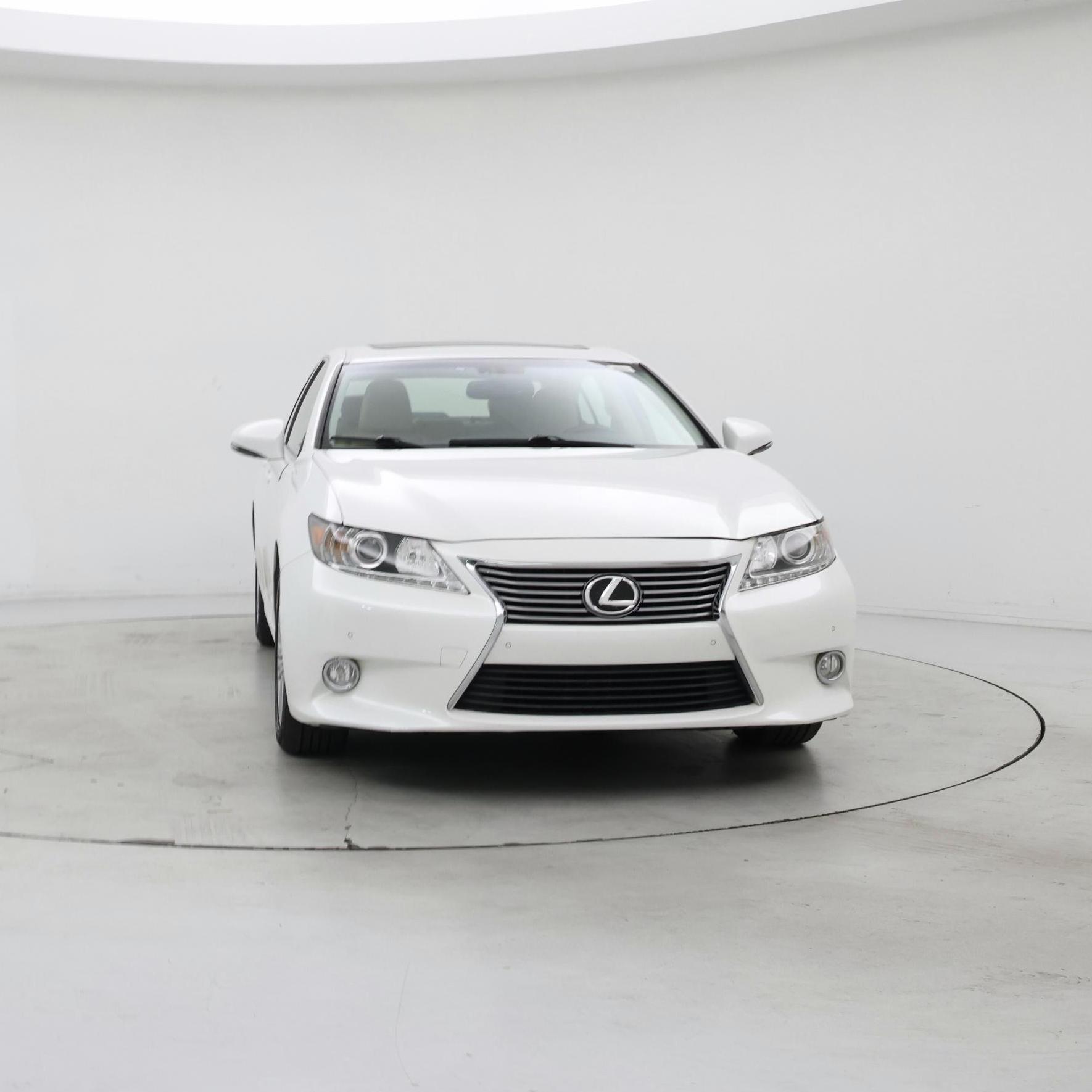 Thumbnail: 2015 Lexus ES - 5