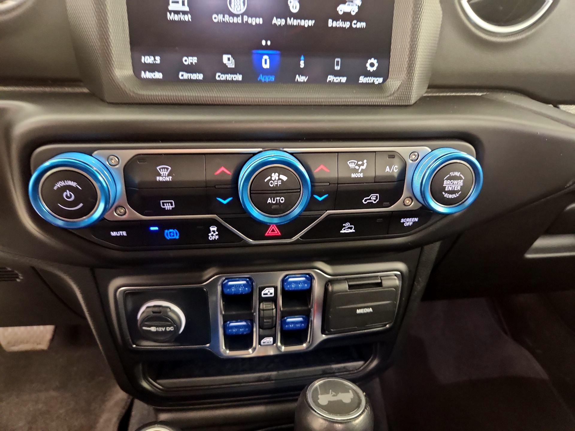 Thumbnail: 2023 Jeep Wrangler - 14