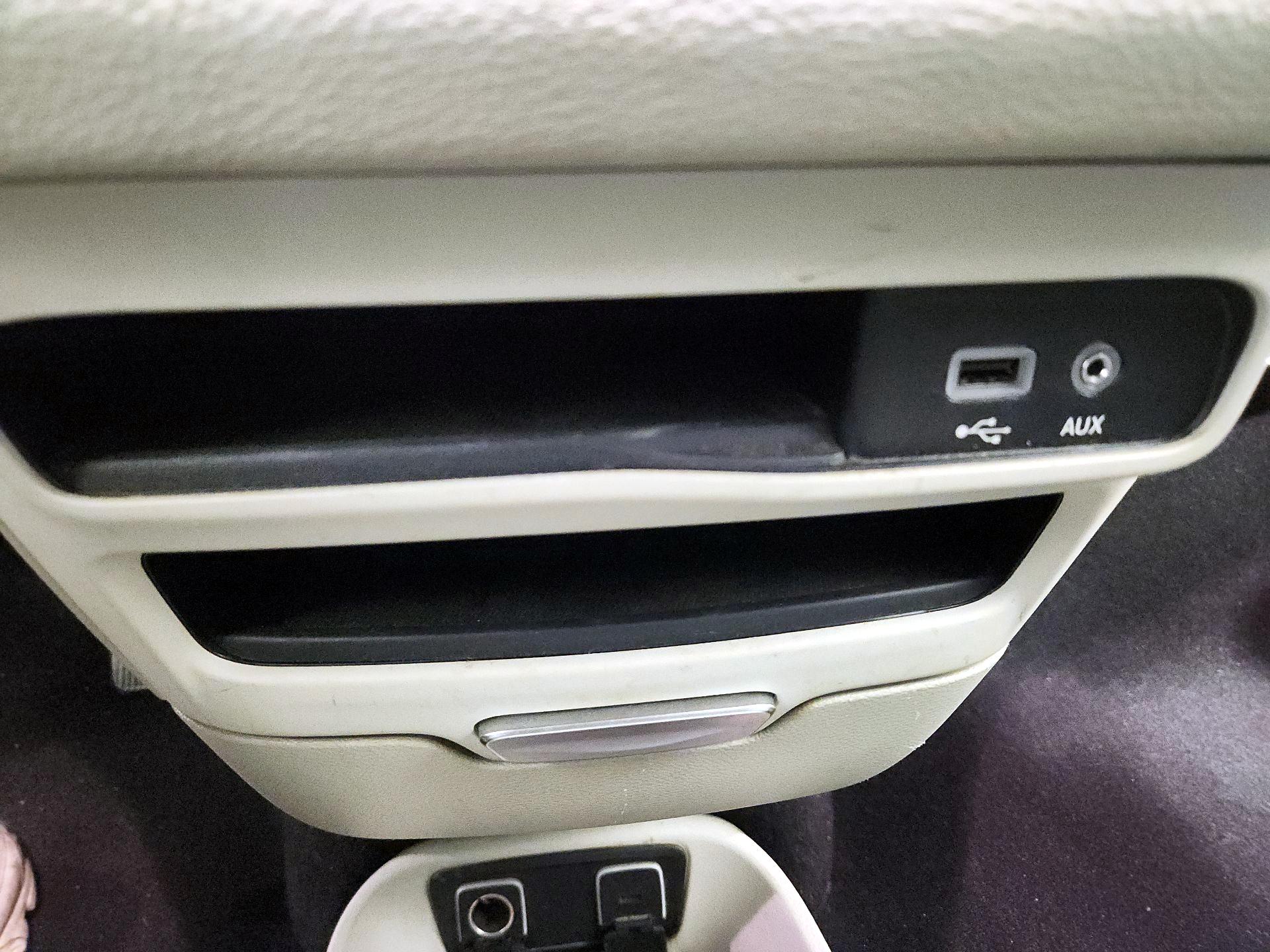 Thumbnail: 2018 Chrysler Pacifica - 19