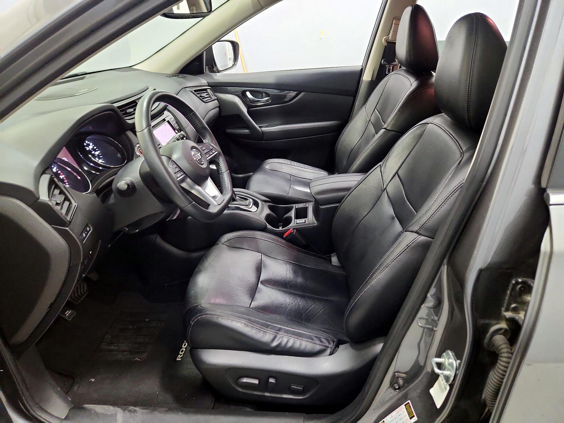 Thumbnail: 2018 Nissan Rogue - 11