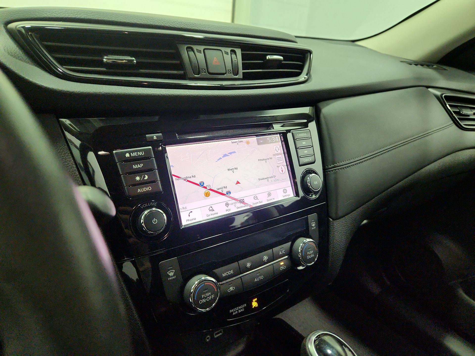 Thumbnail: 2018 Nissan Rogue - 14