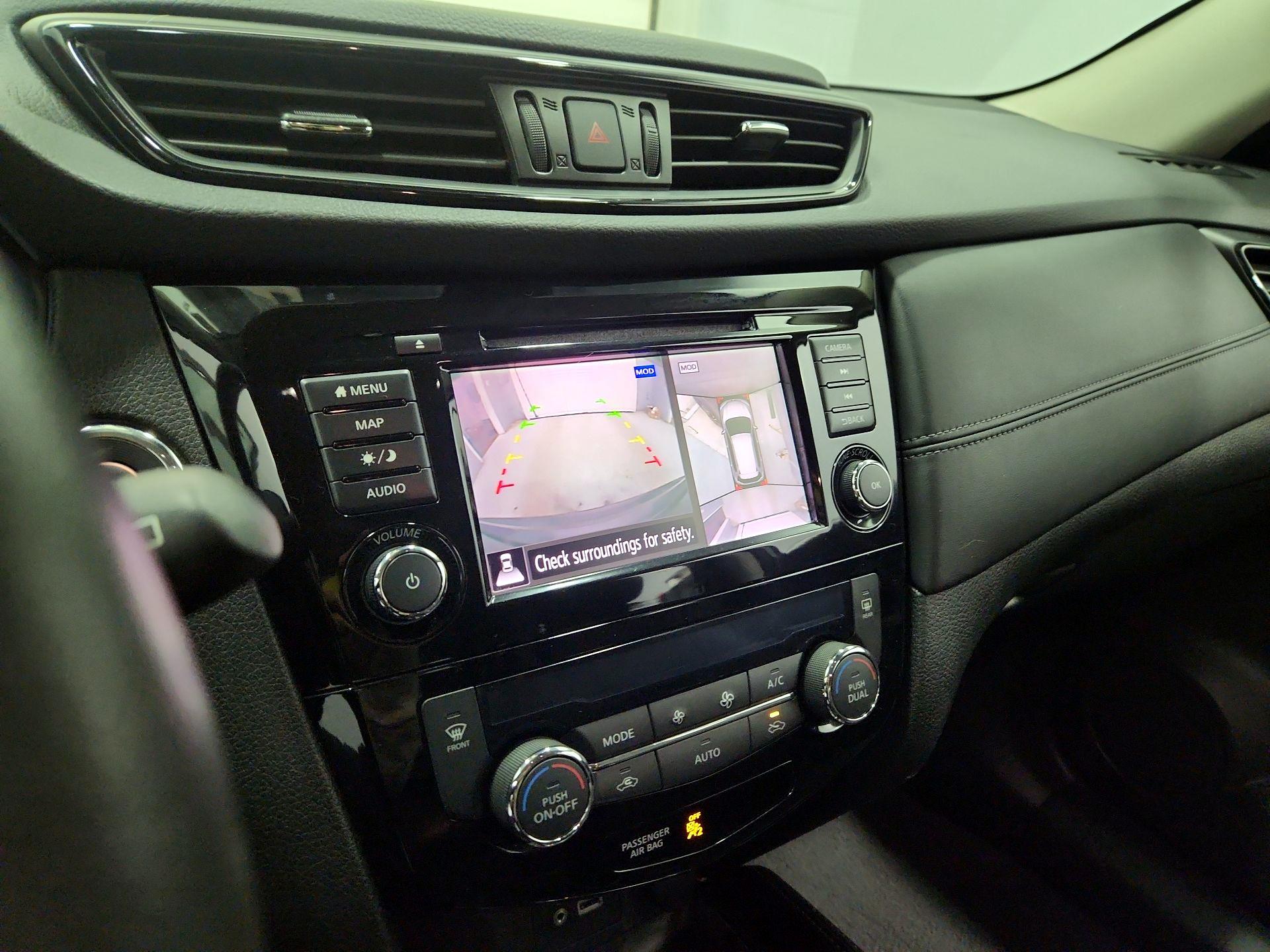 Thumbnail: 2018 Nissan Rogue - 15