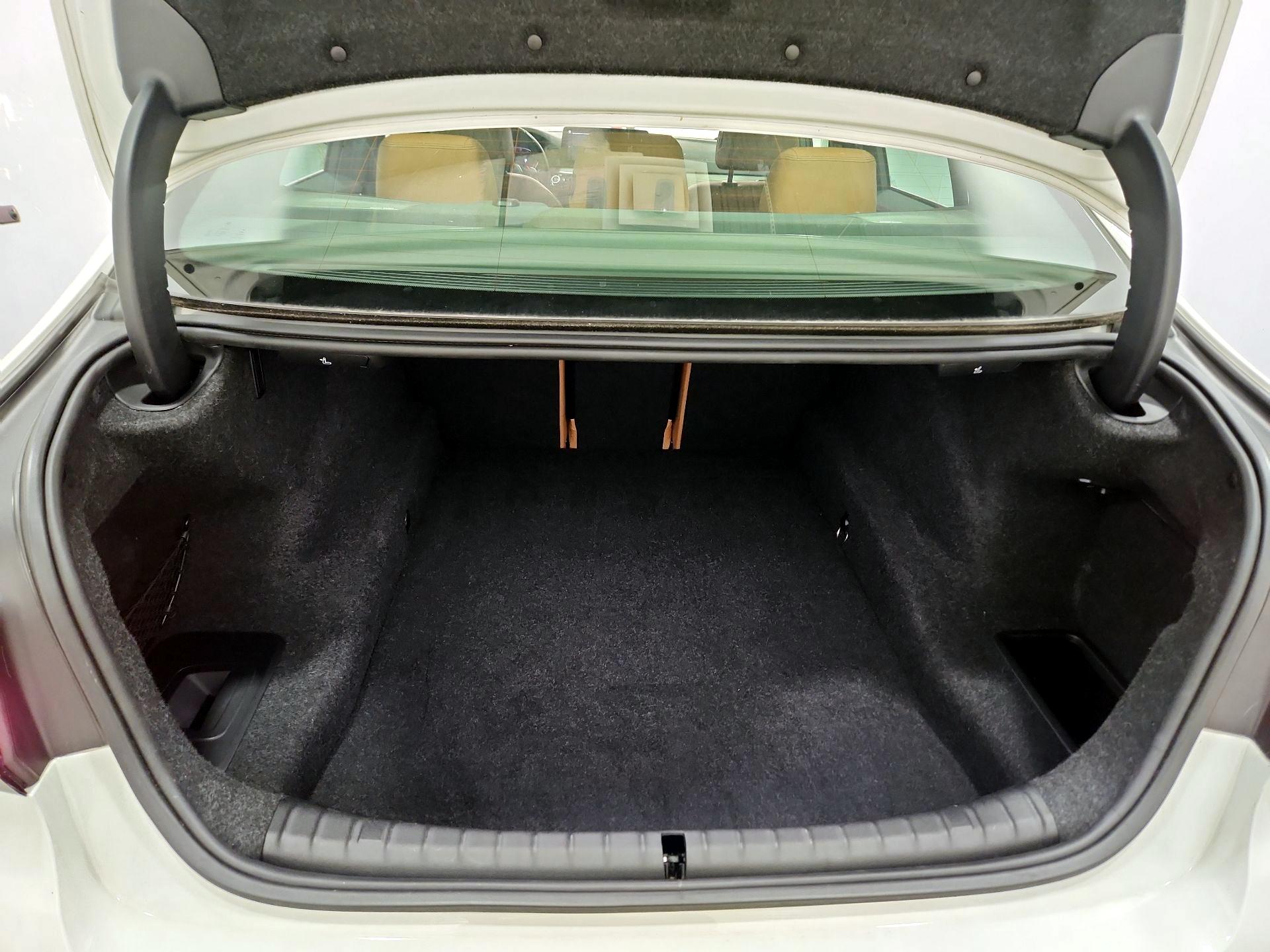 Thumbnail: 2022 BMW 5 Series - 19