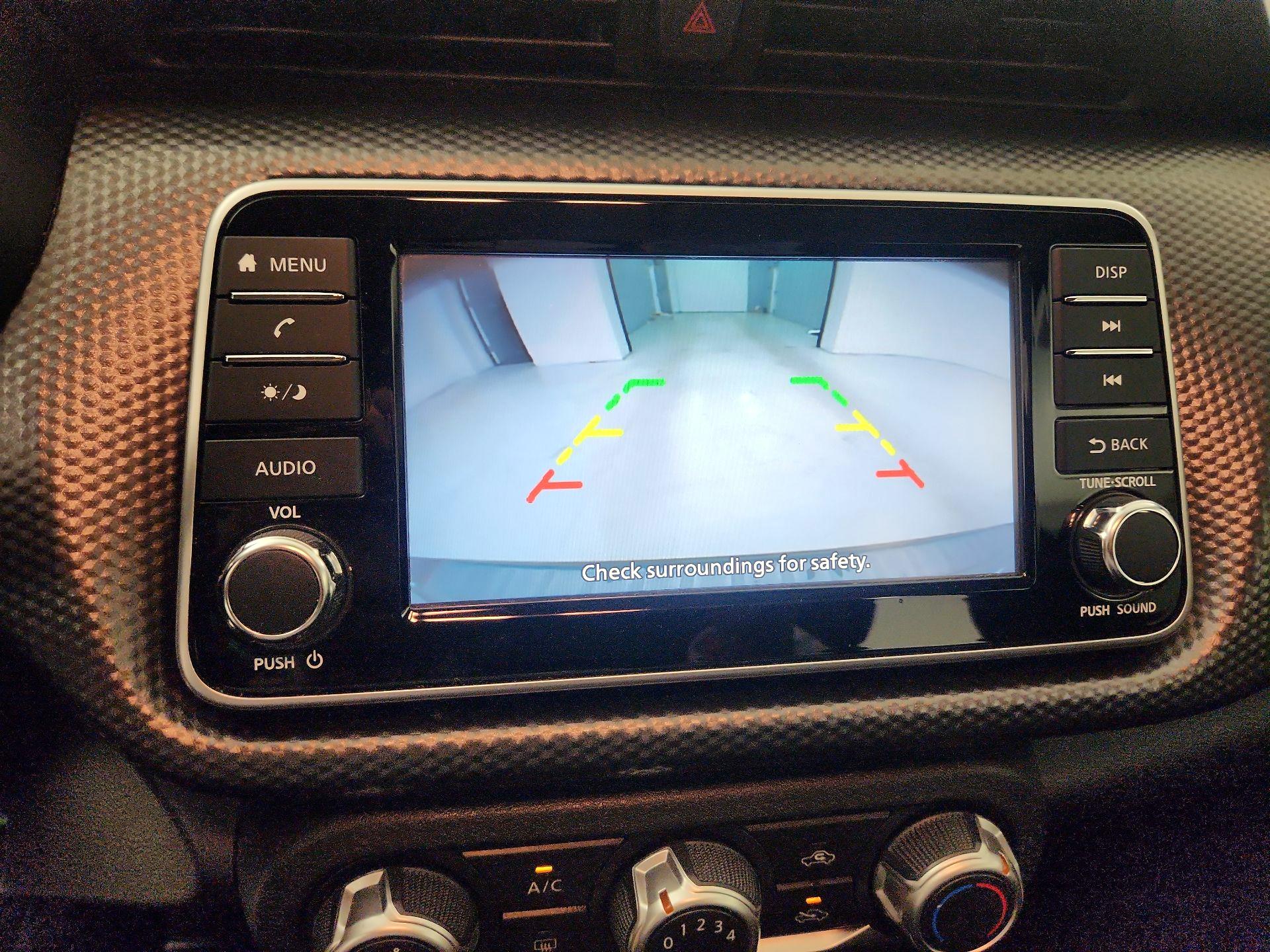 Thumbnail: 2019 Nissan Kicks - 12