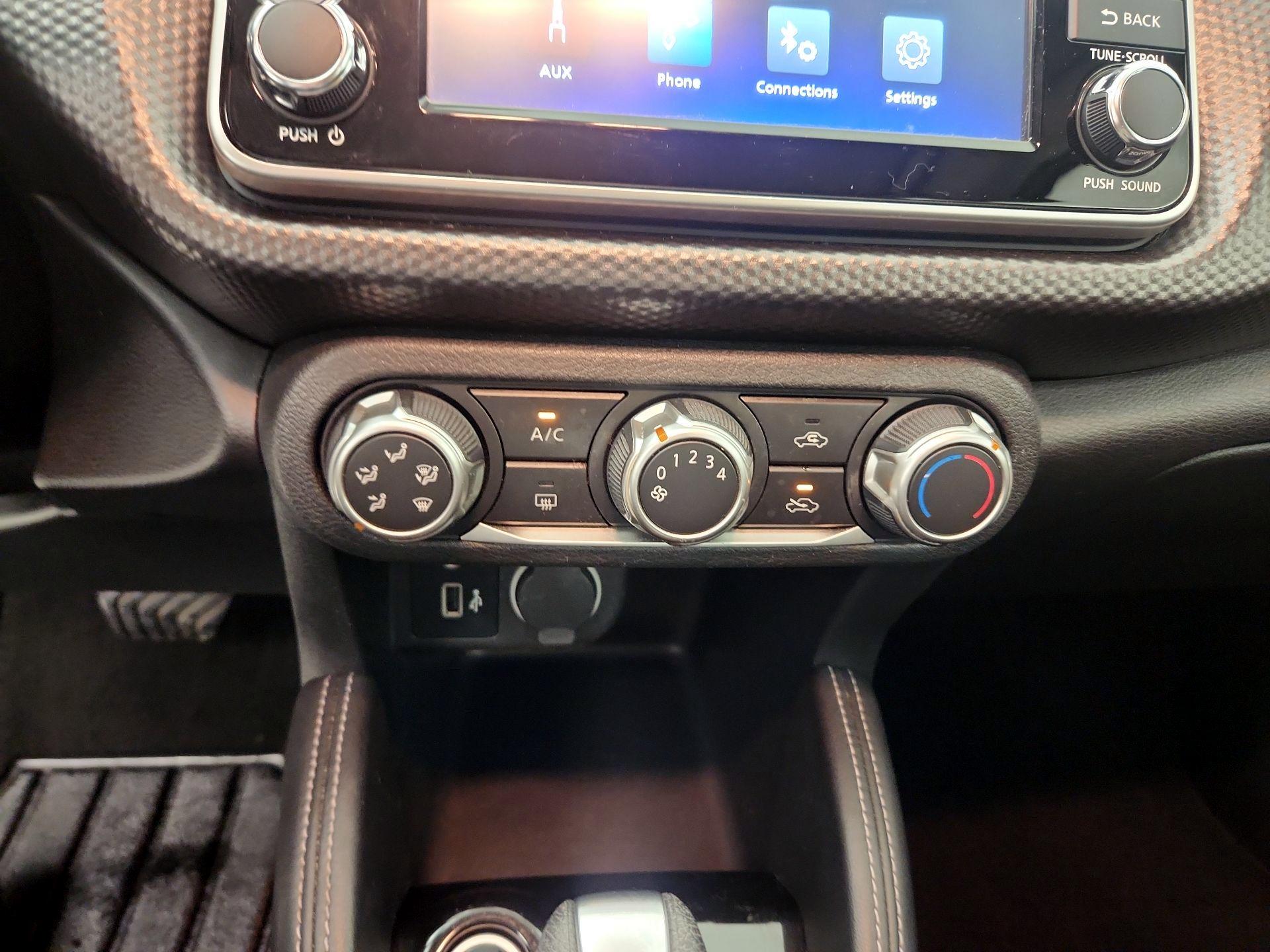 Thumbnail: 2019 Nissan Kicks - 14