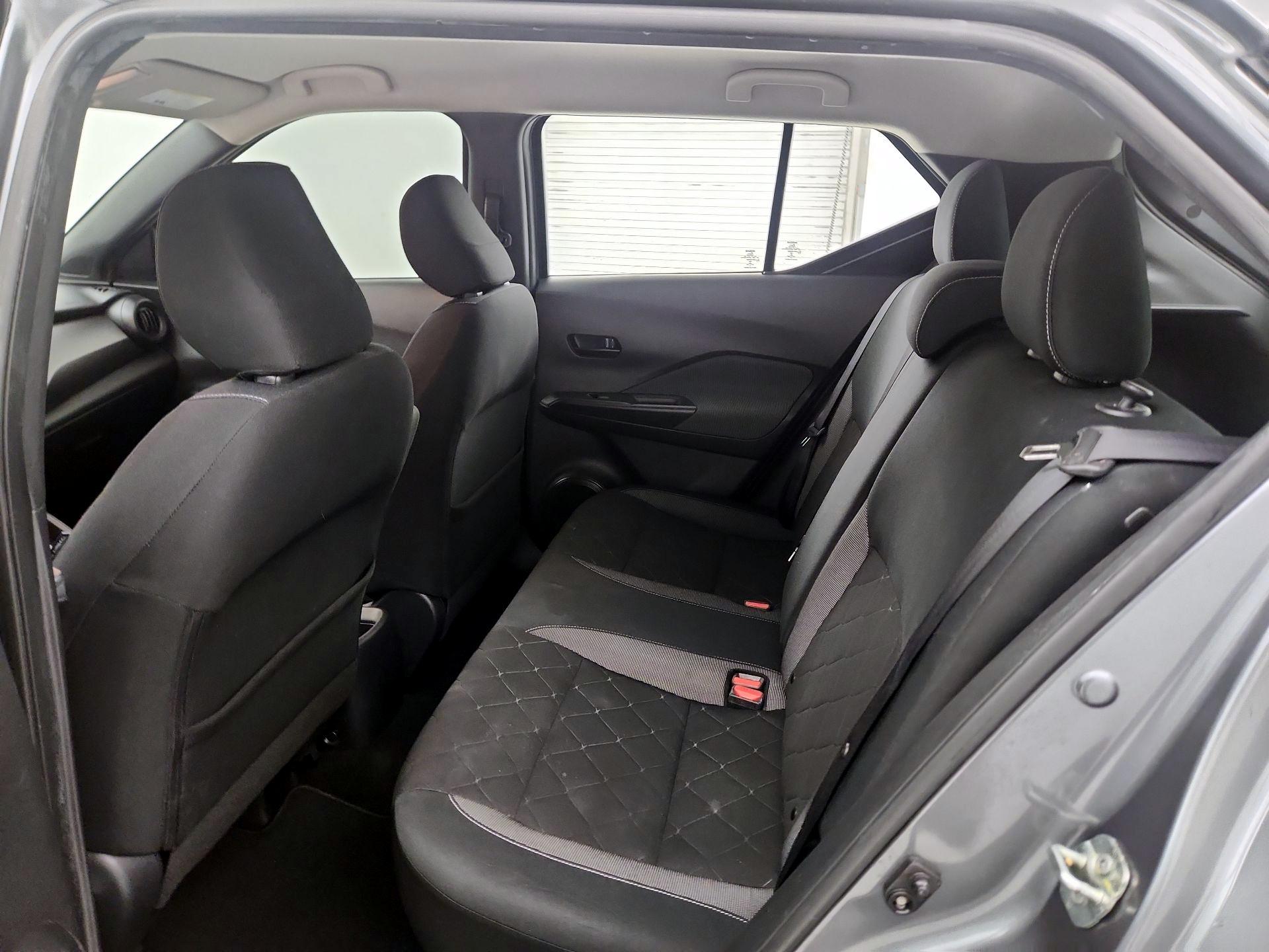 Thumbnail: 2019 Nissan Kicks - 17