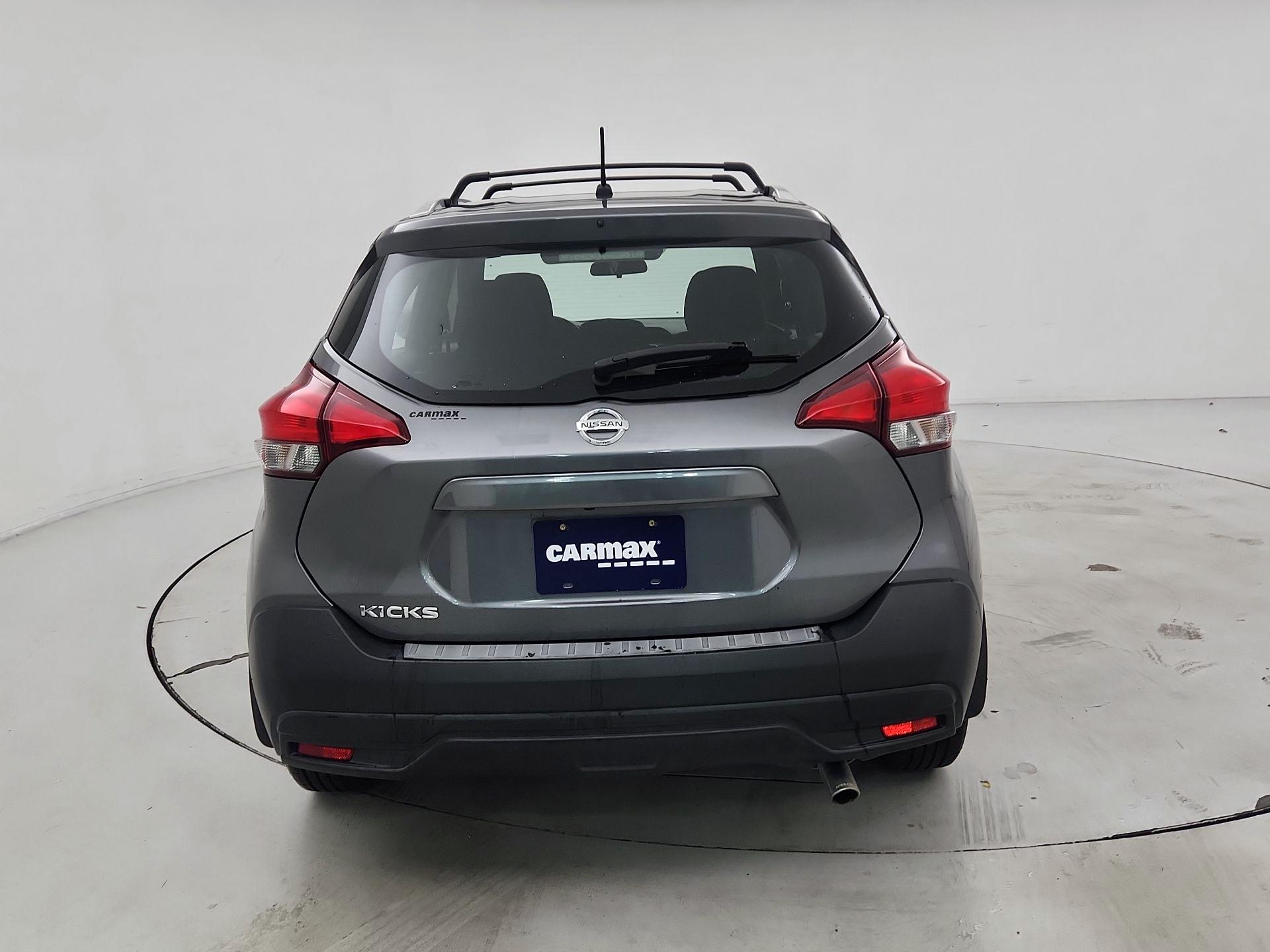 Thumbnail: 2019 Nissan Kicks - 6