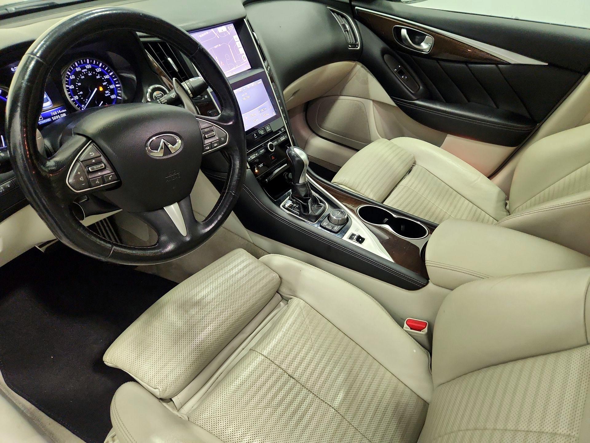 Thumbnail: 2016 INFINITI Q50 - 11