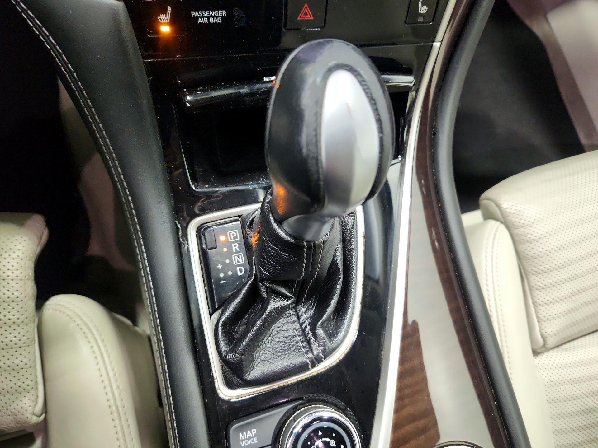 Thumbnail: 2016 INFINITI Q50 - 17