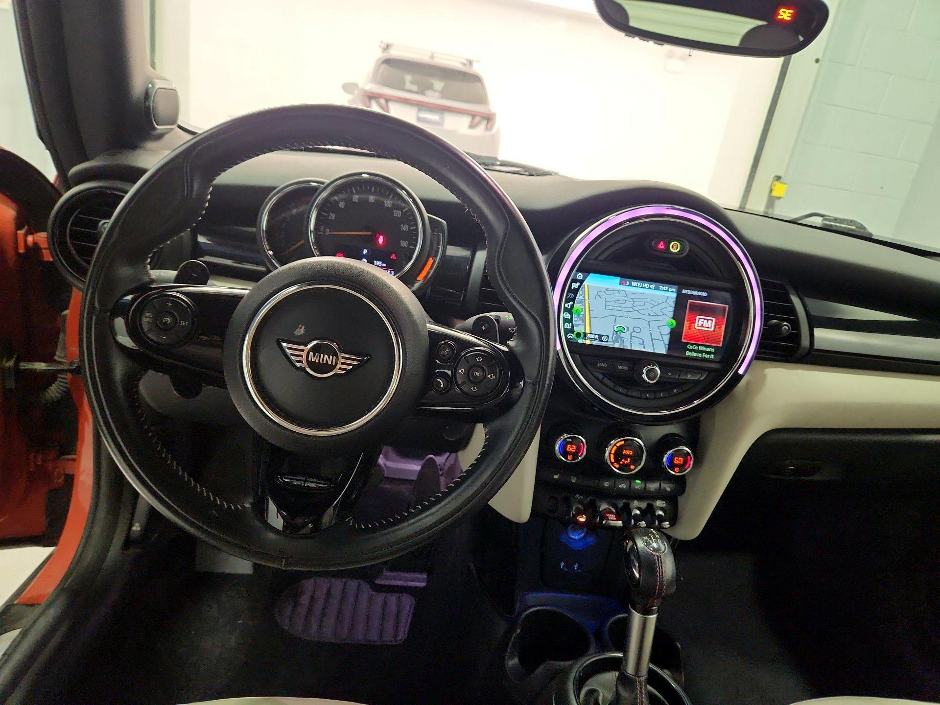 Thumbnail: 2019 MINI Cooper - 9