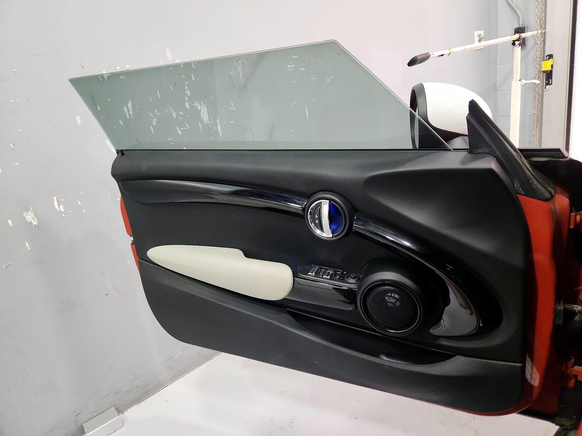 Thumbnail: 2019 MINI Cooper - 12