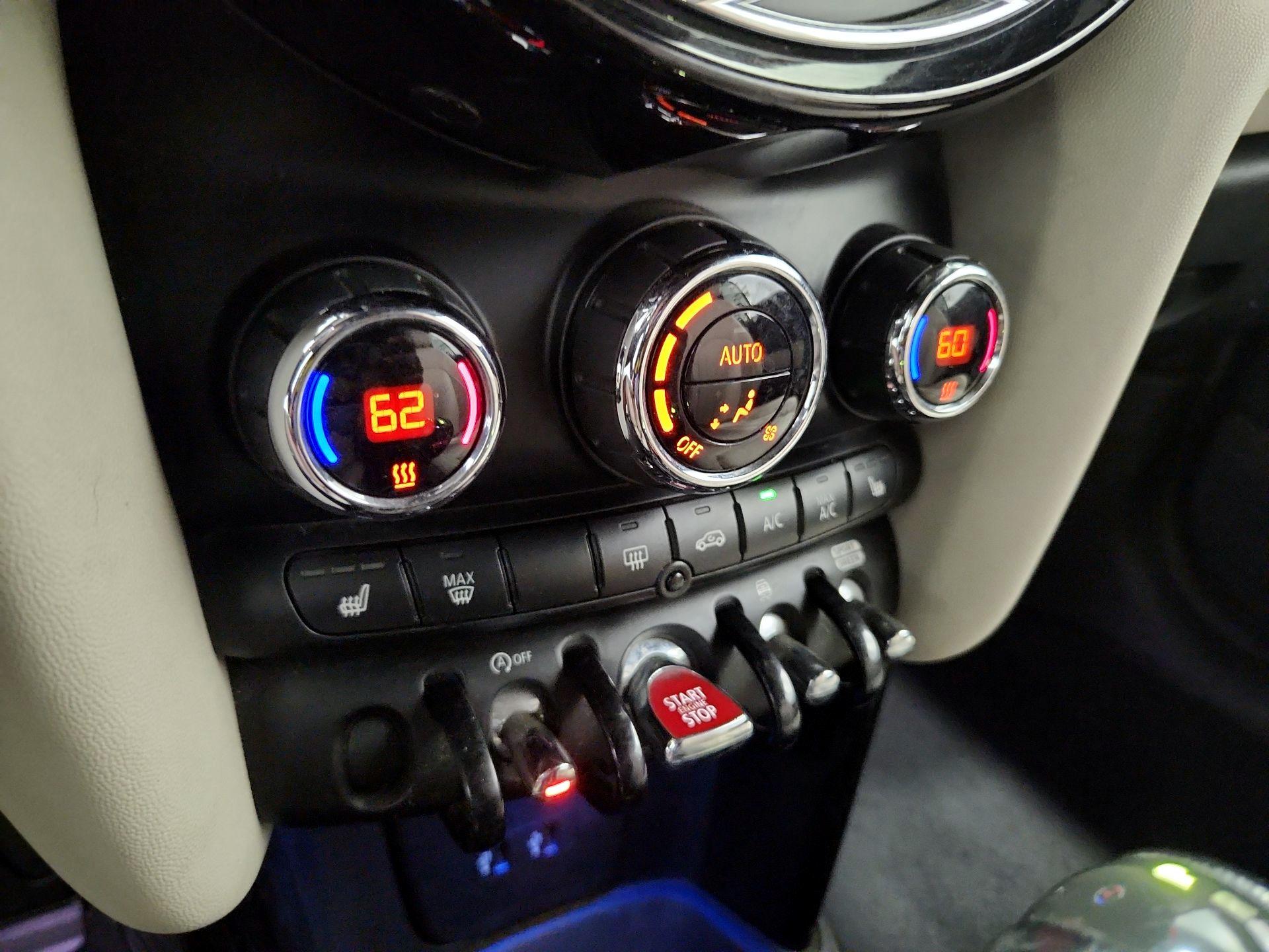 Thumbnail: 2019 MINI Cooper - 17