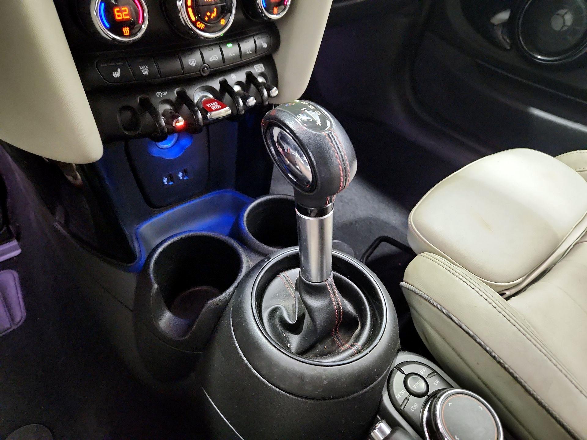 Thumbnail: 2019 MINI Cooper - 18