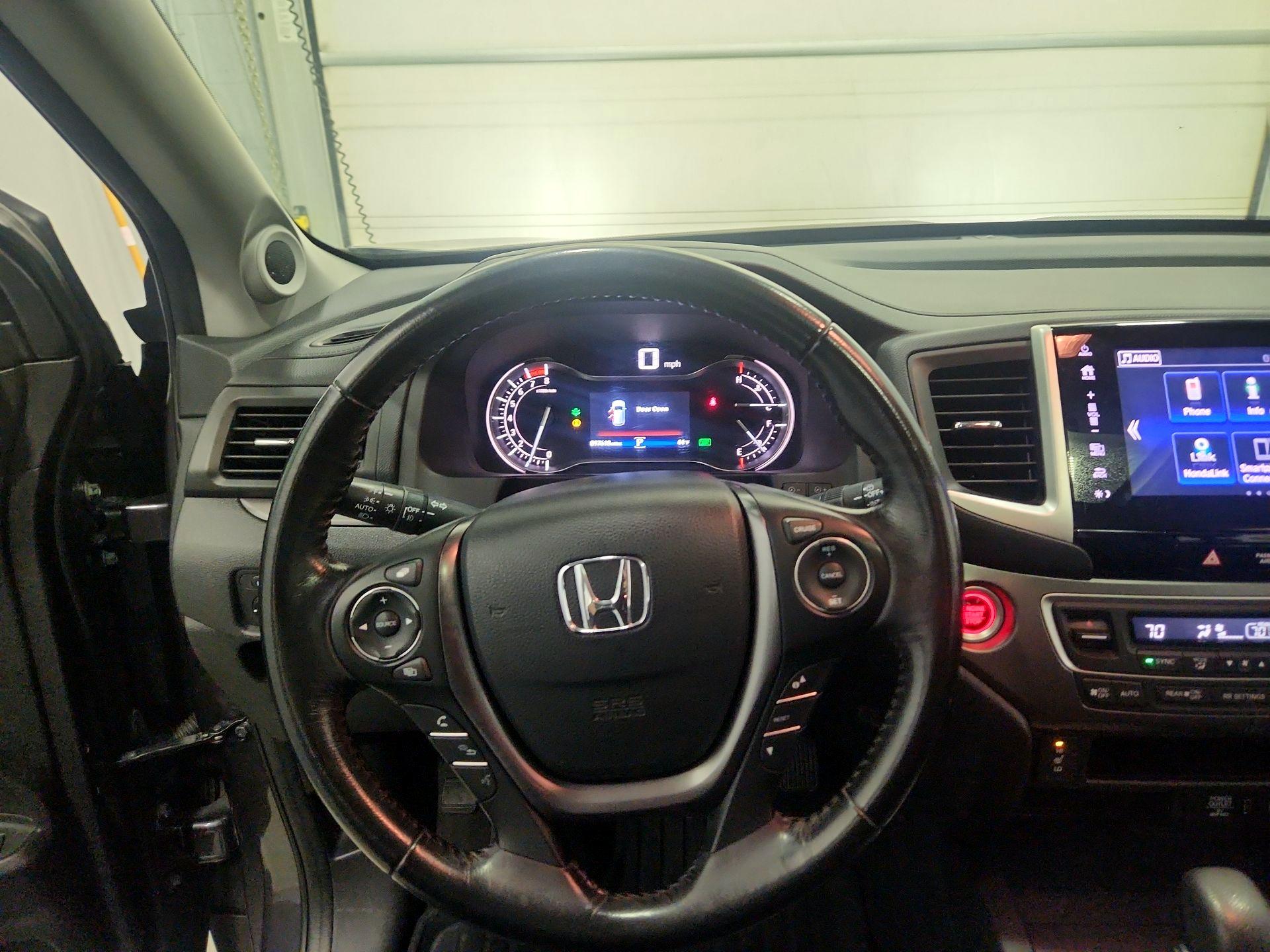 Thumbnail: 2016 Honda Pilot - 10