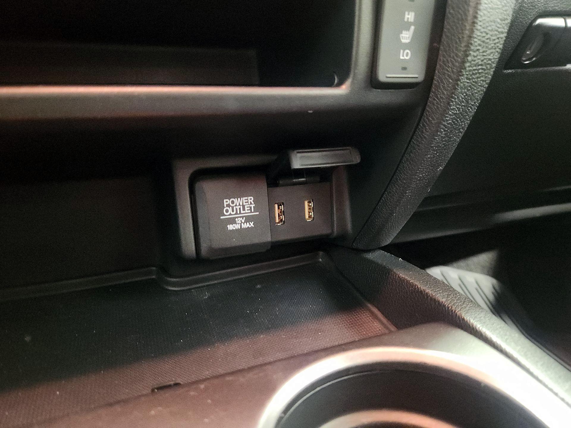 Thumbnail: 2016 Honda Pilot - 18