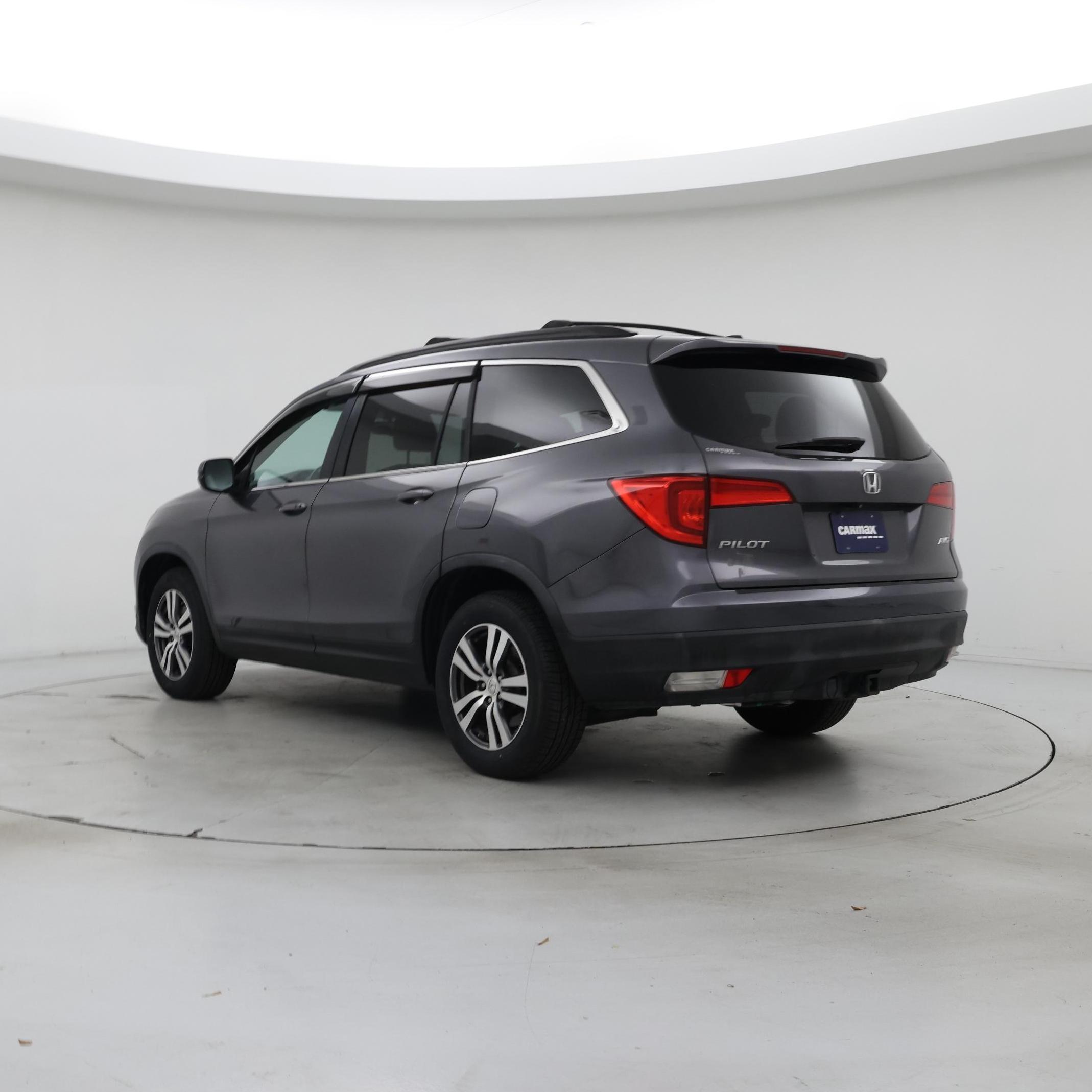 Thumbnail: 2016 Honda Pilot - 2