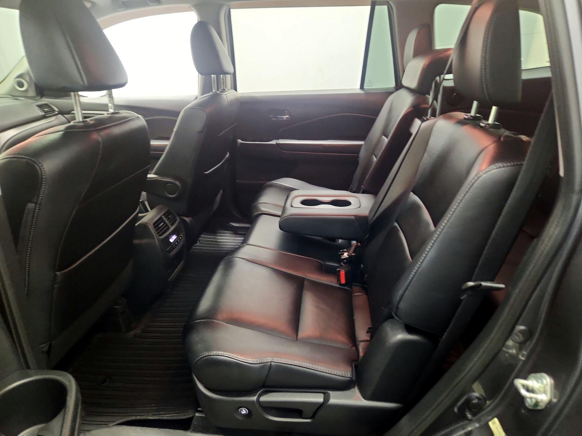 Thumbnail: 2016 Honda Pilot - 20