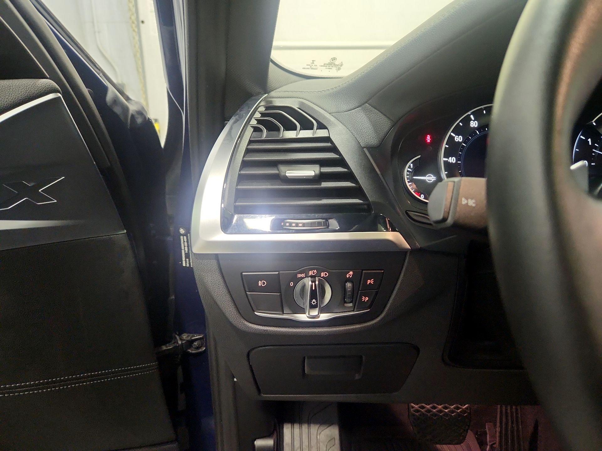 Thumbnail: 2019 BMW X3 - 13