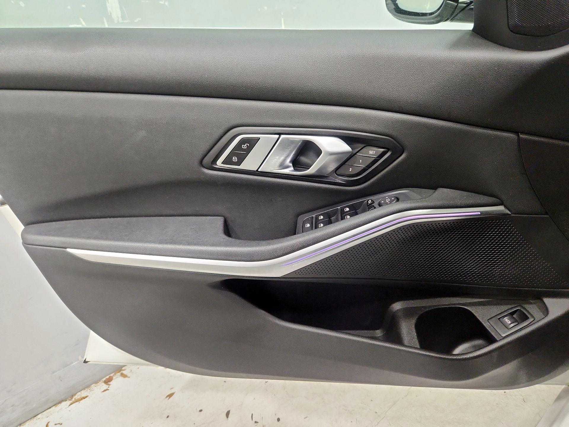 Thumbnail: 2021 BMW 3 Series - 12