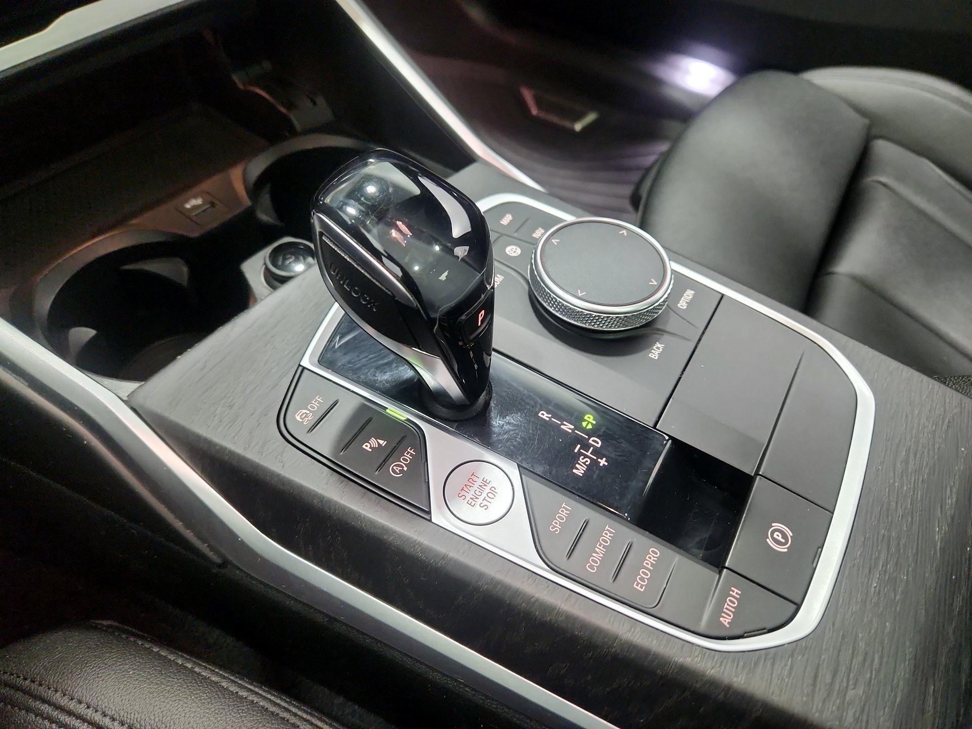 Thumbnail: 2021 BMW 3 Series - 18