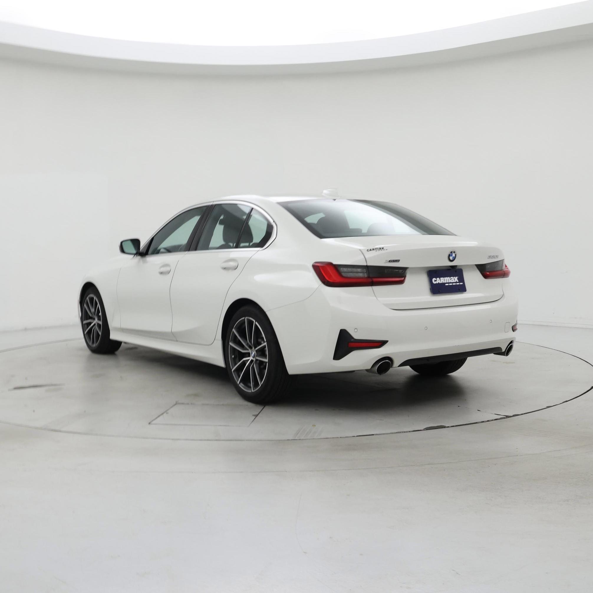 Thumbnail: 2021 BMW 3 Series - 2