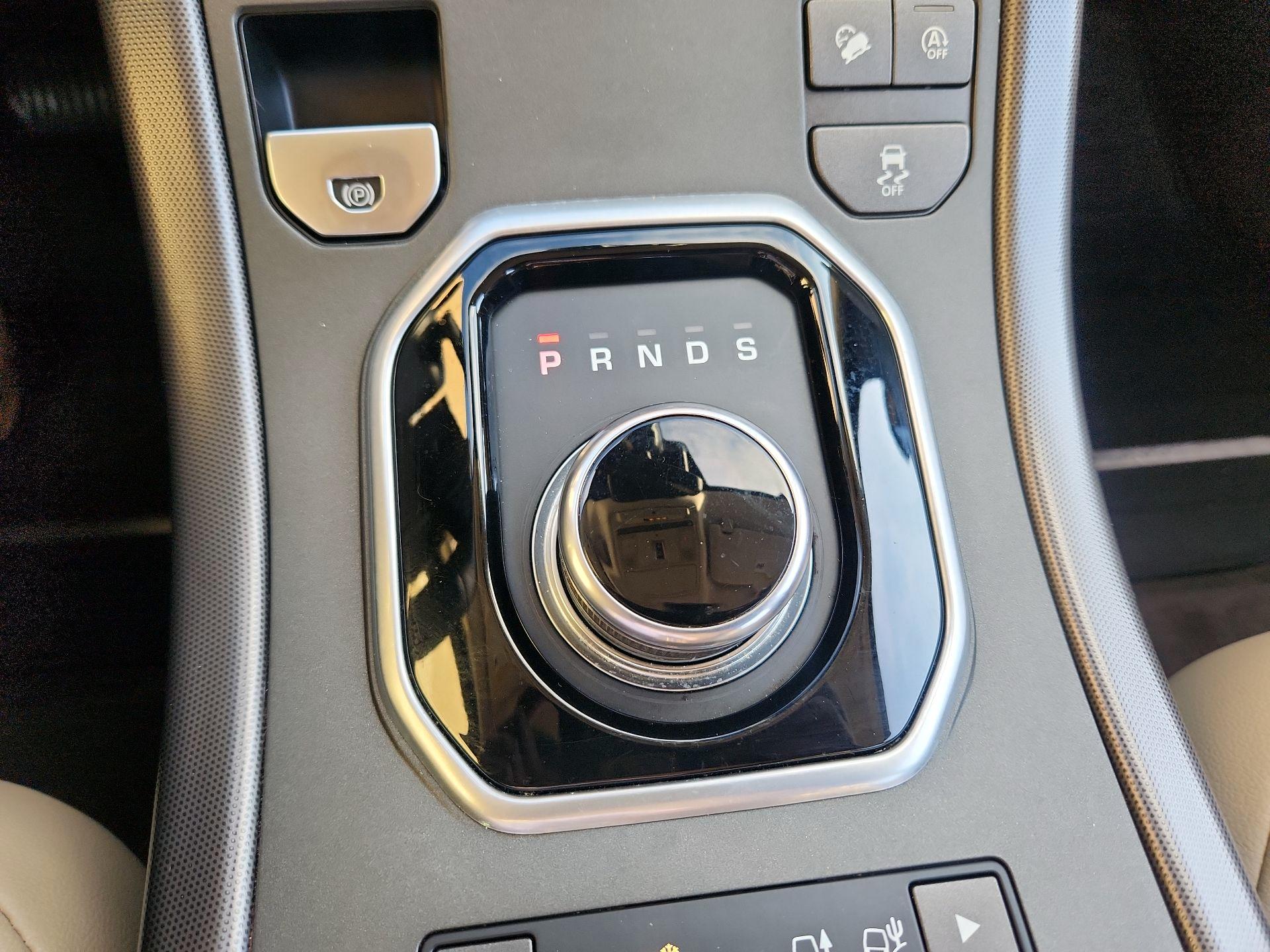 Thumbnail: 2018 Land Rover Range Rover Evoque - 18