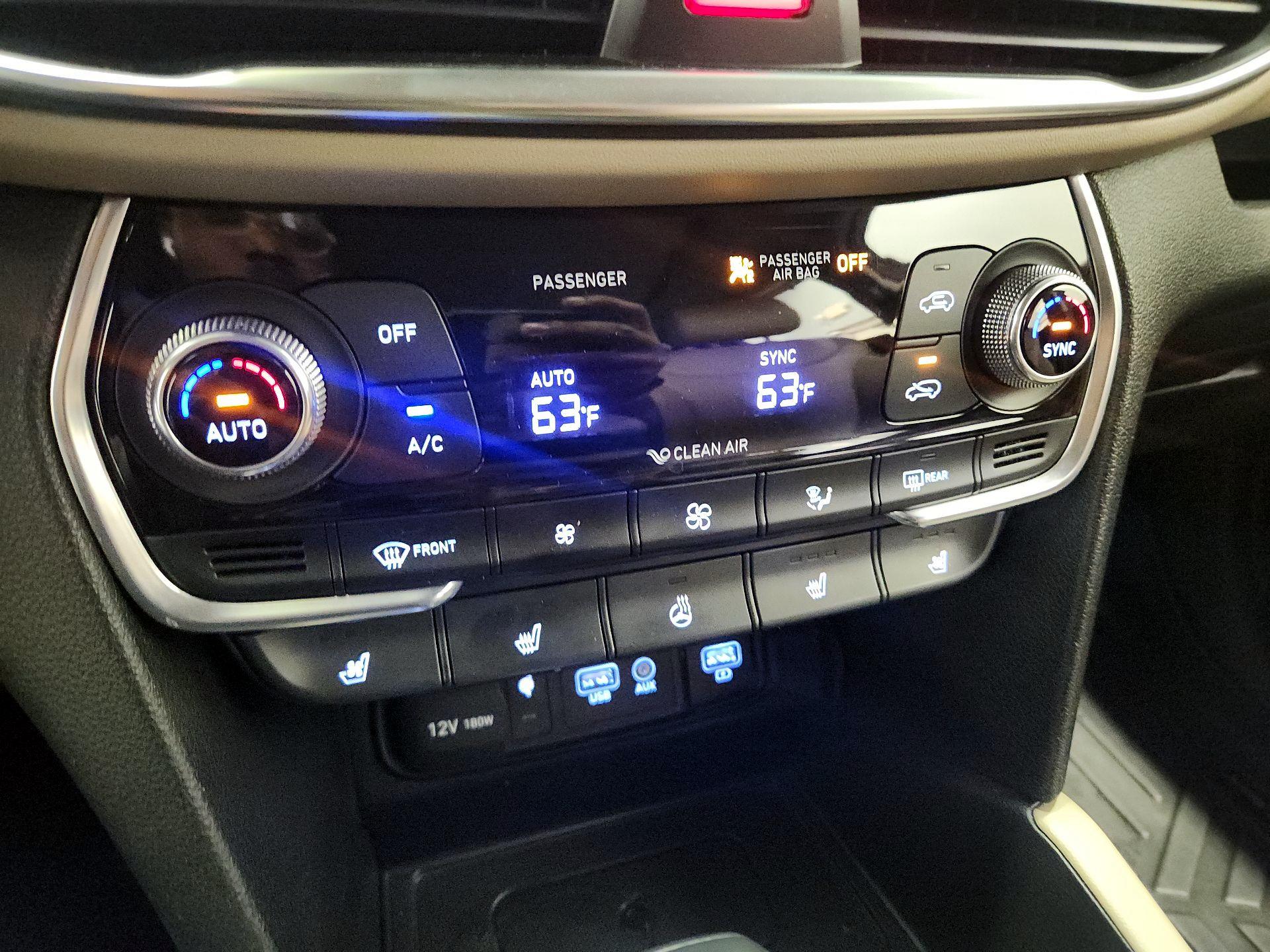 Thumbnail: 2020 Hyundai Santa Fe - 17