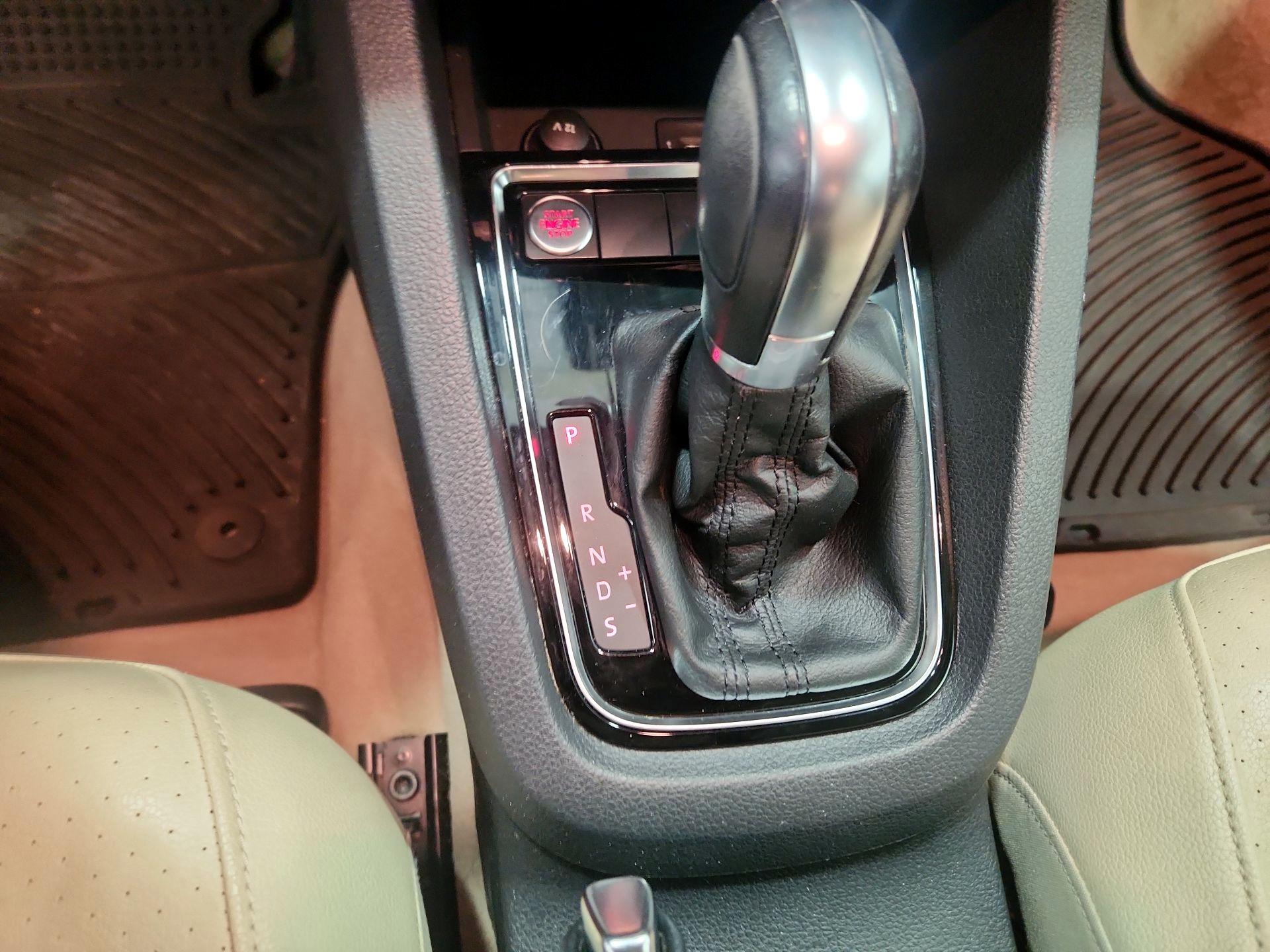 Thumbnail: 2016 Volkswagen Jetta - 17