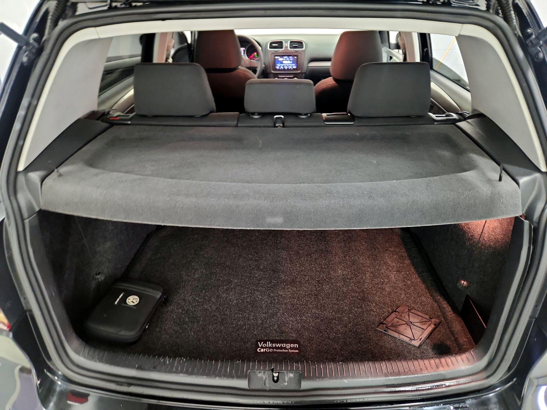 Thumbnail: 2014 Volkswagen Golf - 19