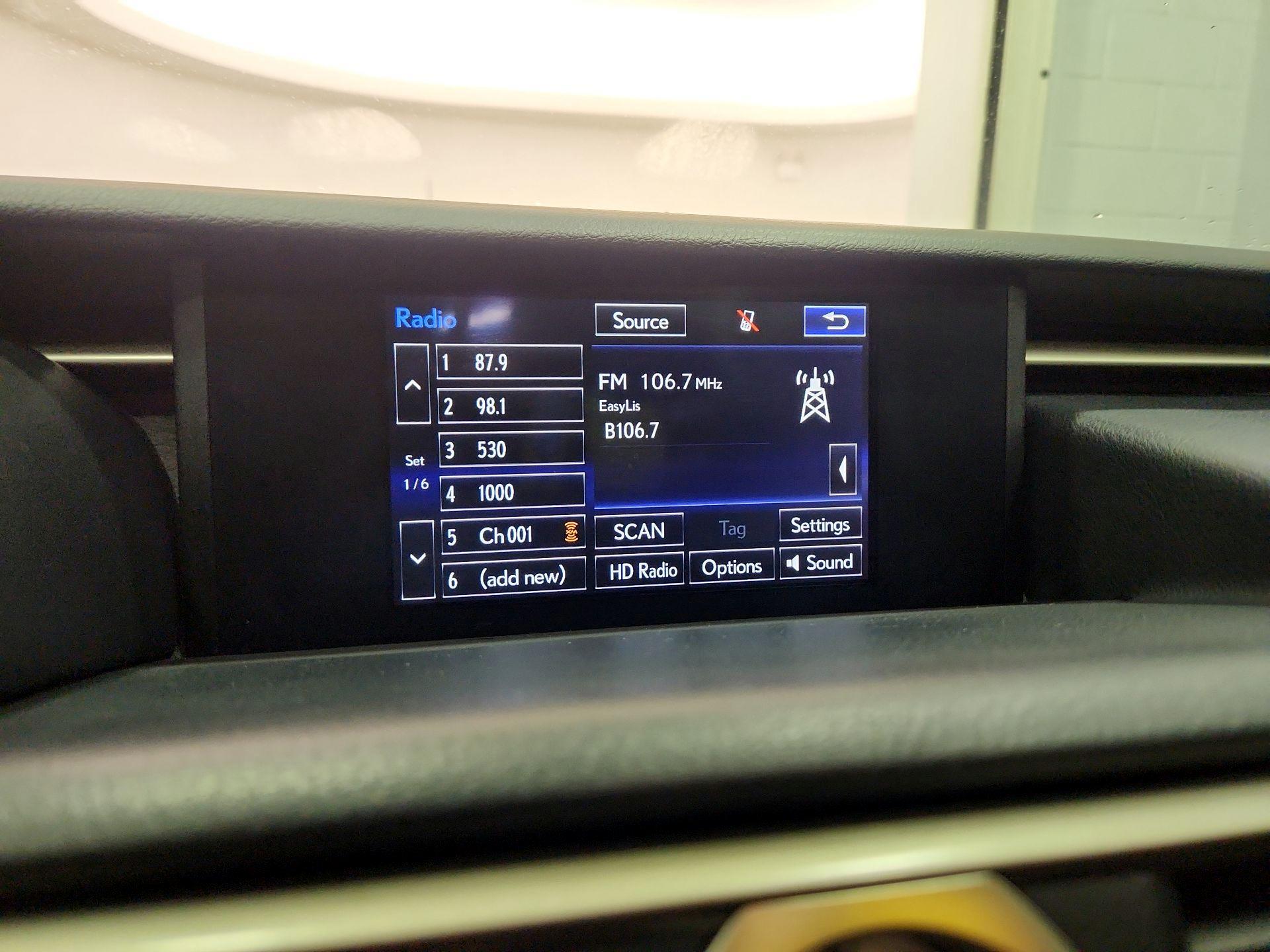 Thumbnail: 2017 Lexus RC - 15