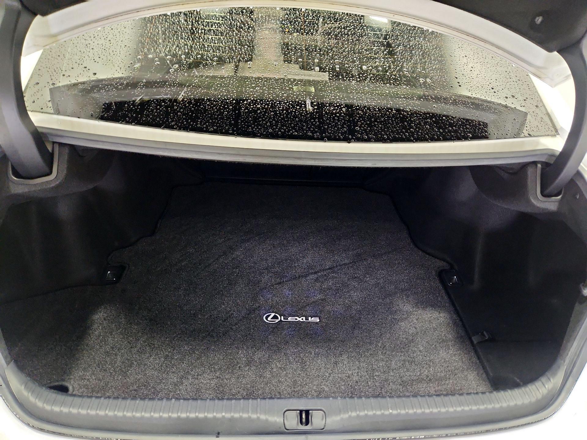 Thumbnail: 2017 Lexus RC - 20