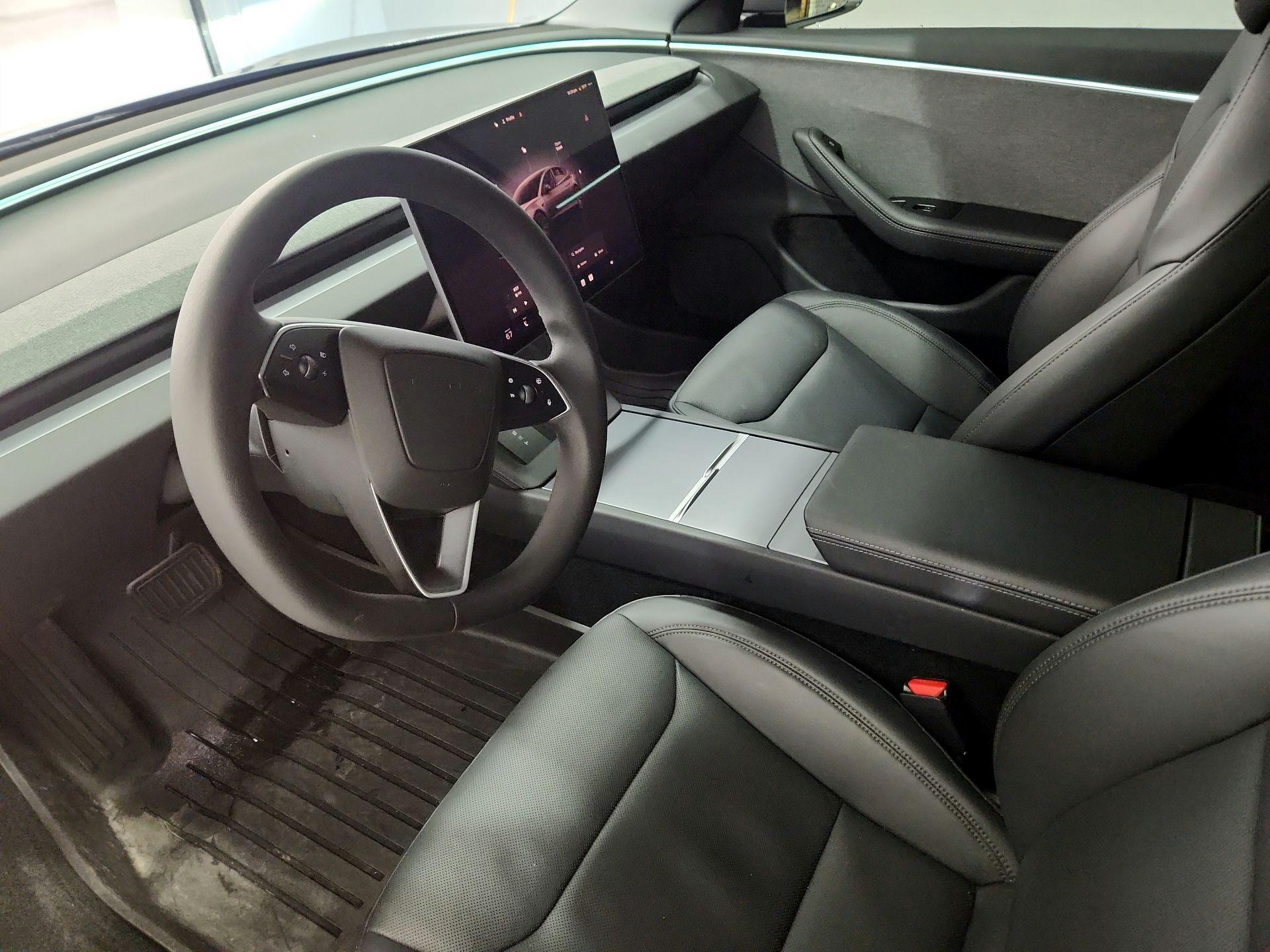 Thumbnail: 2025 Tesla Model 3 - 11