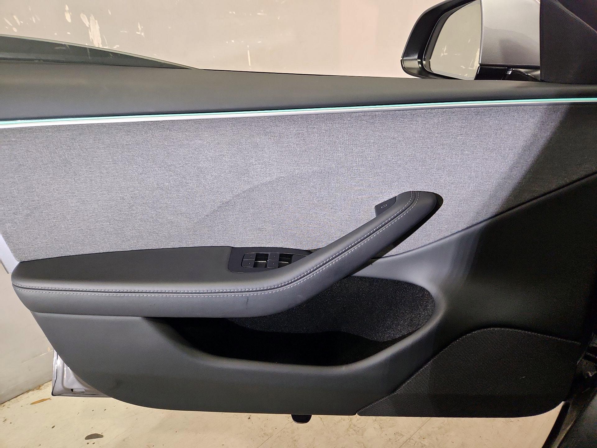 Thumbnail: 2025 Tesla Model 3 - 12