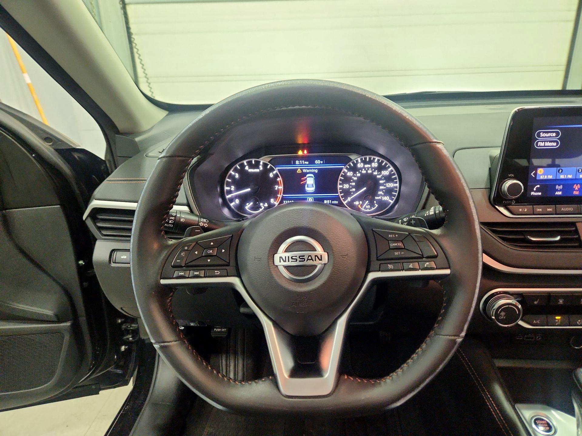 Thumbnail: 2022 Nissan Altima - 10