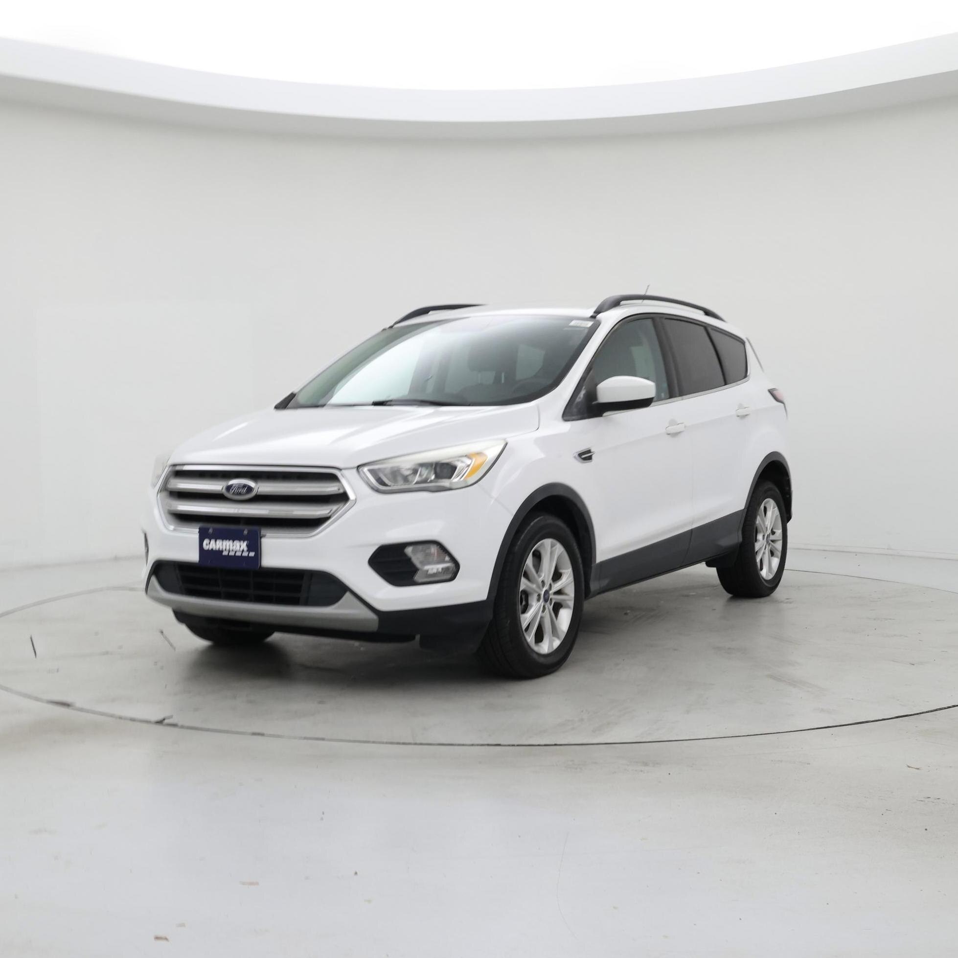 Thumbnail: 2017 Ford Escape - 4