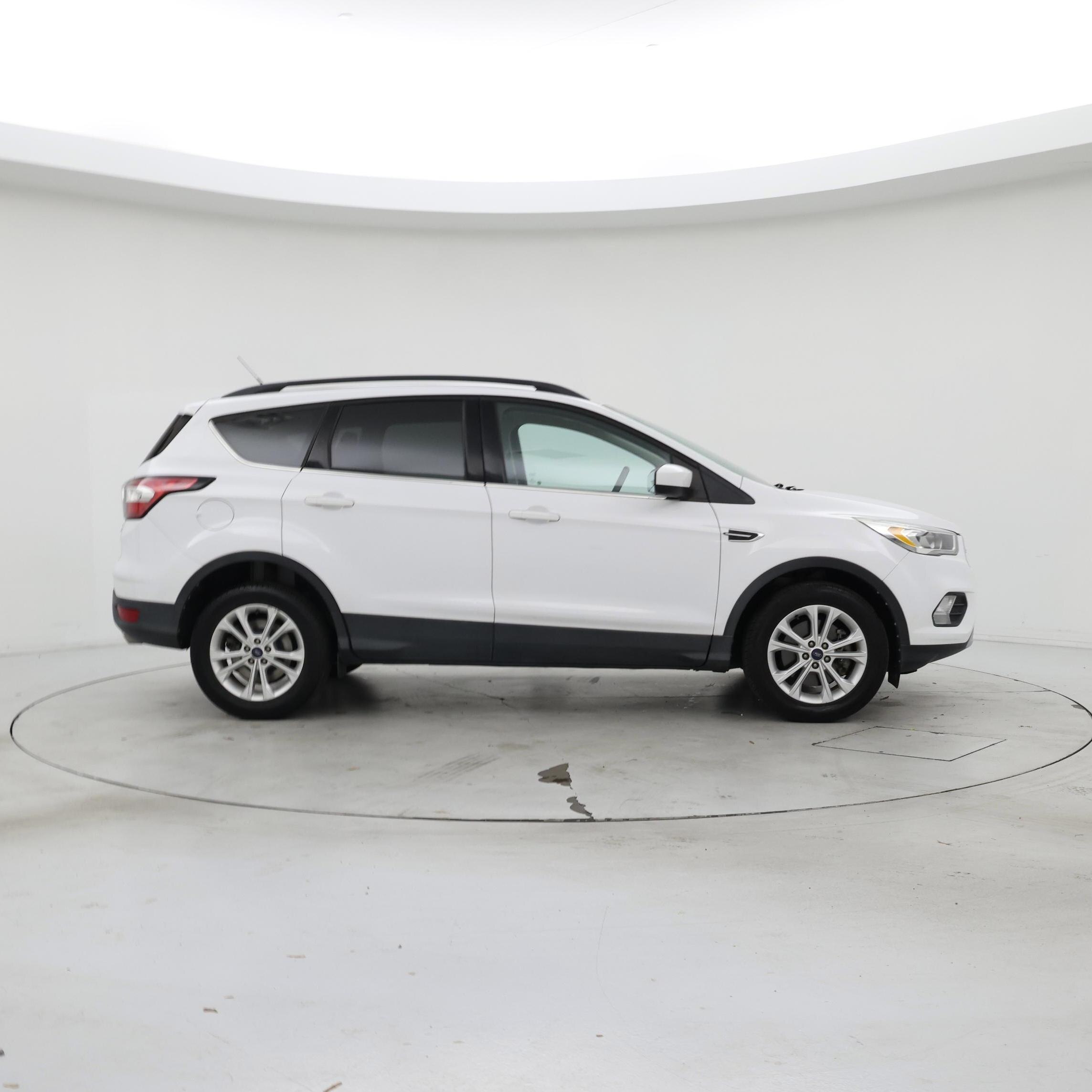 Thumbnail: 2017 Ford Escape - 7