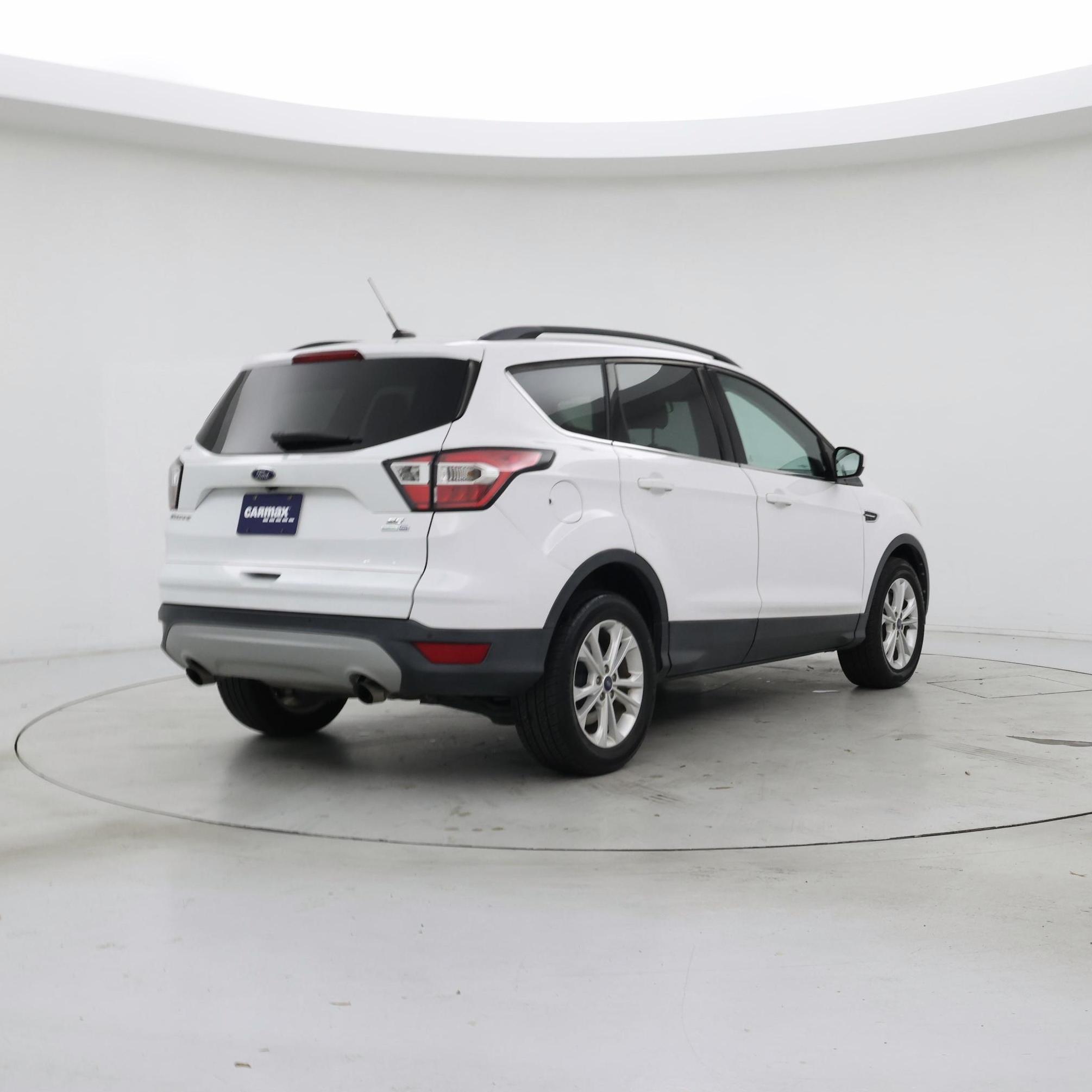 Thumbnail: 2017 Ford Escape - 8