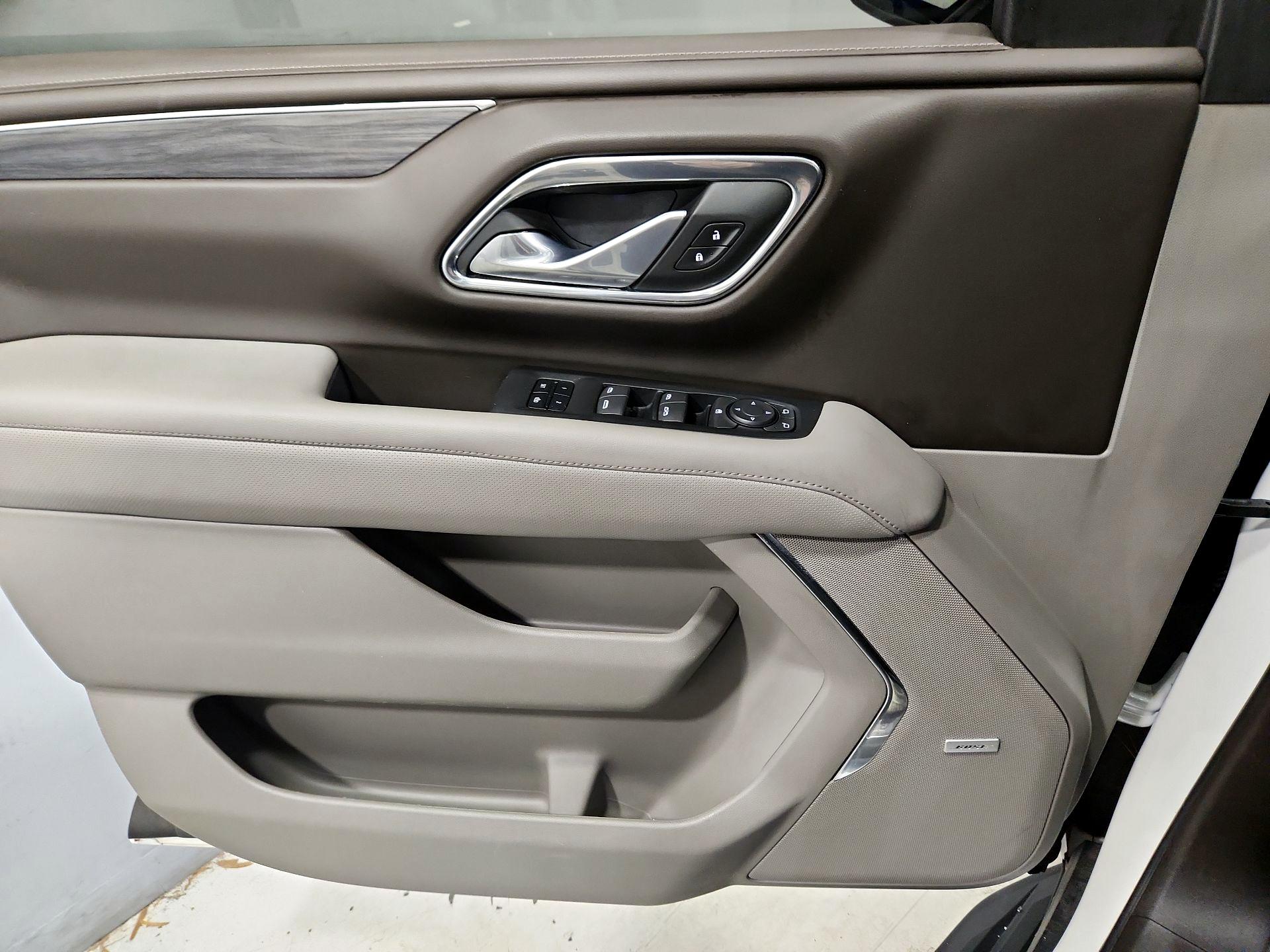 Thumbnail: 2023 GMC Yukon XL - 12