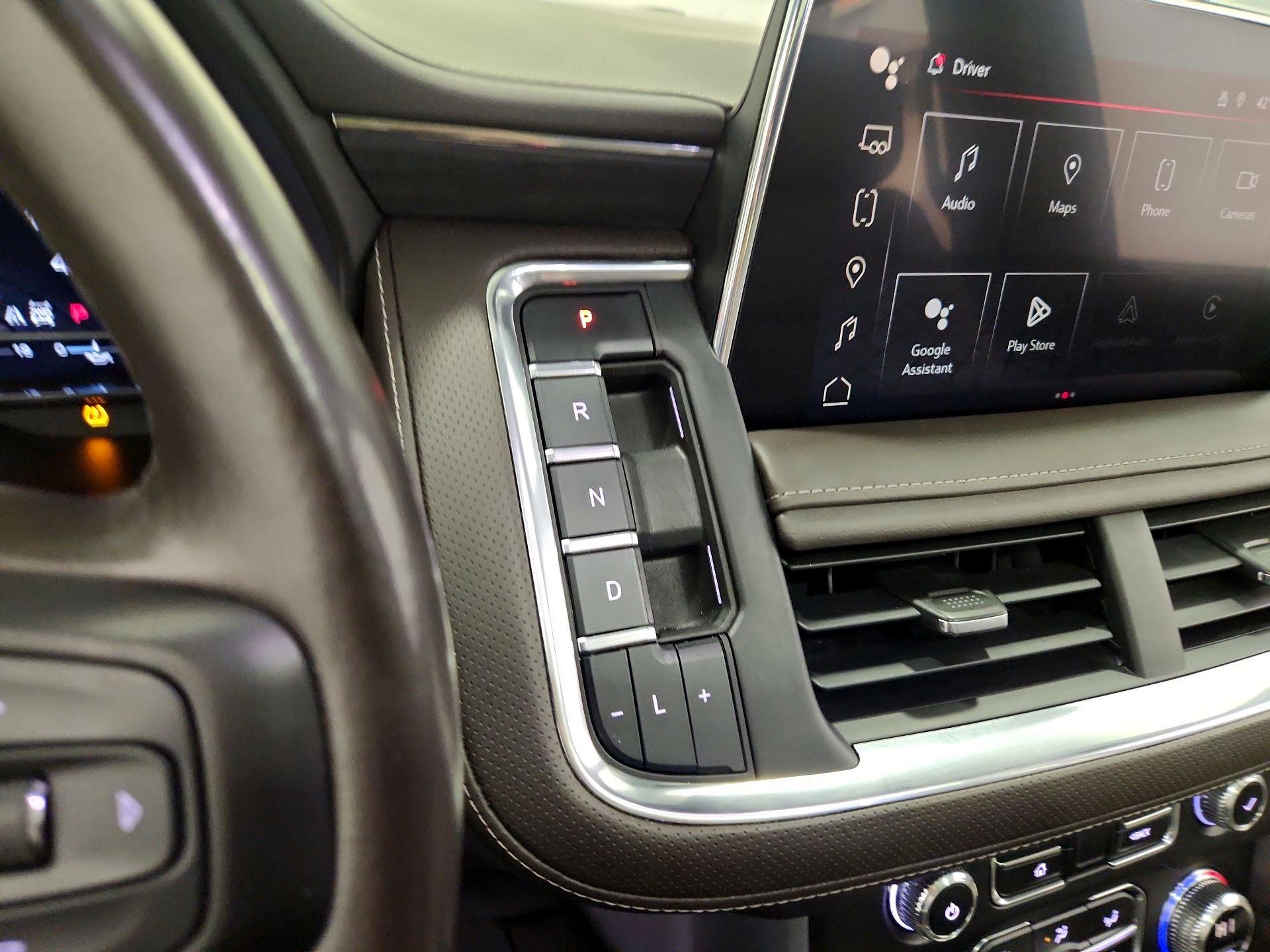 Thumbnail: 2023 GMC Yukon XL - 17